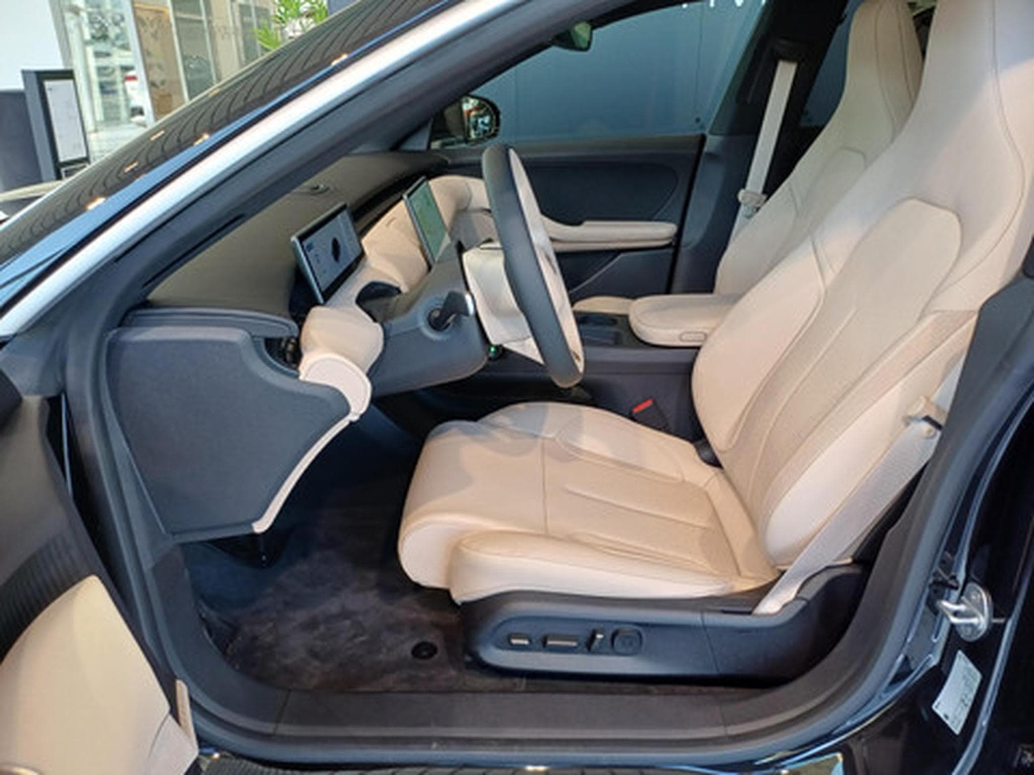 NIO ET5 Long Range First Edition (2026) - Photo 8