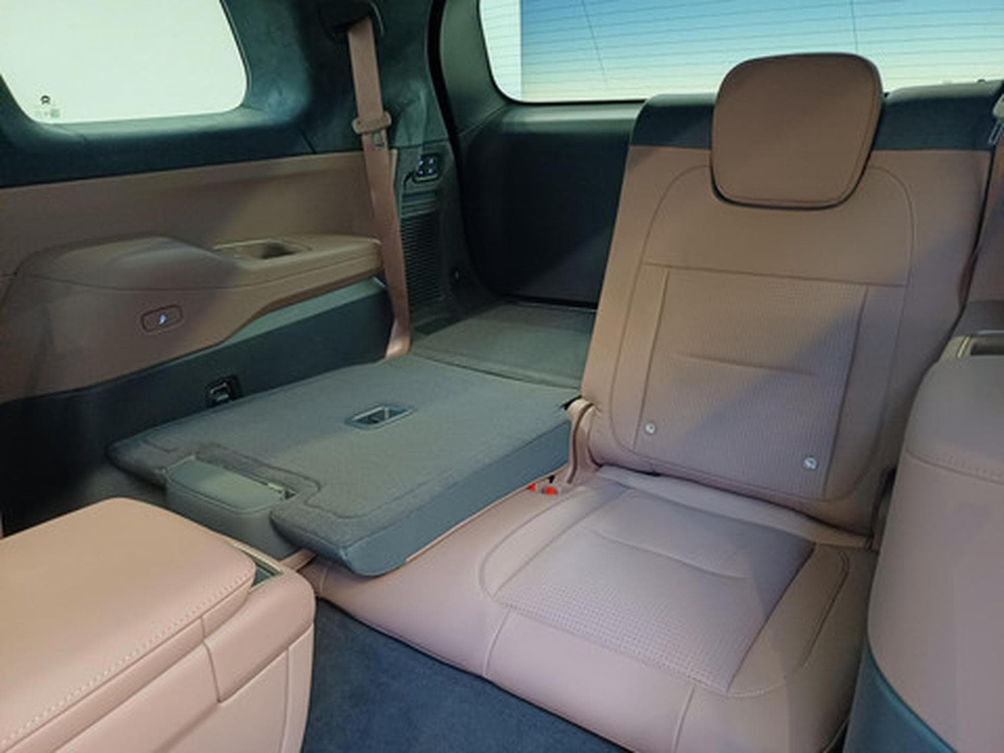 NIO EL8 Long Range (2026) - Photo 12