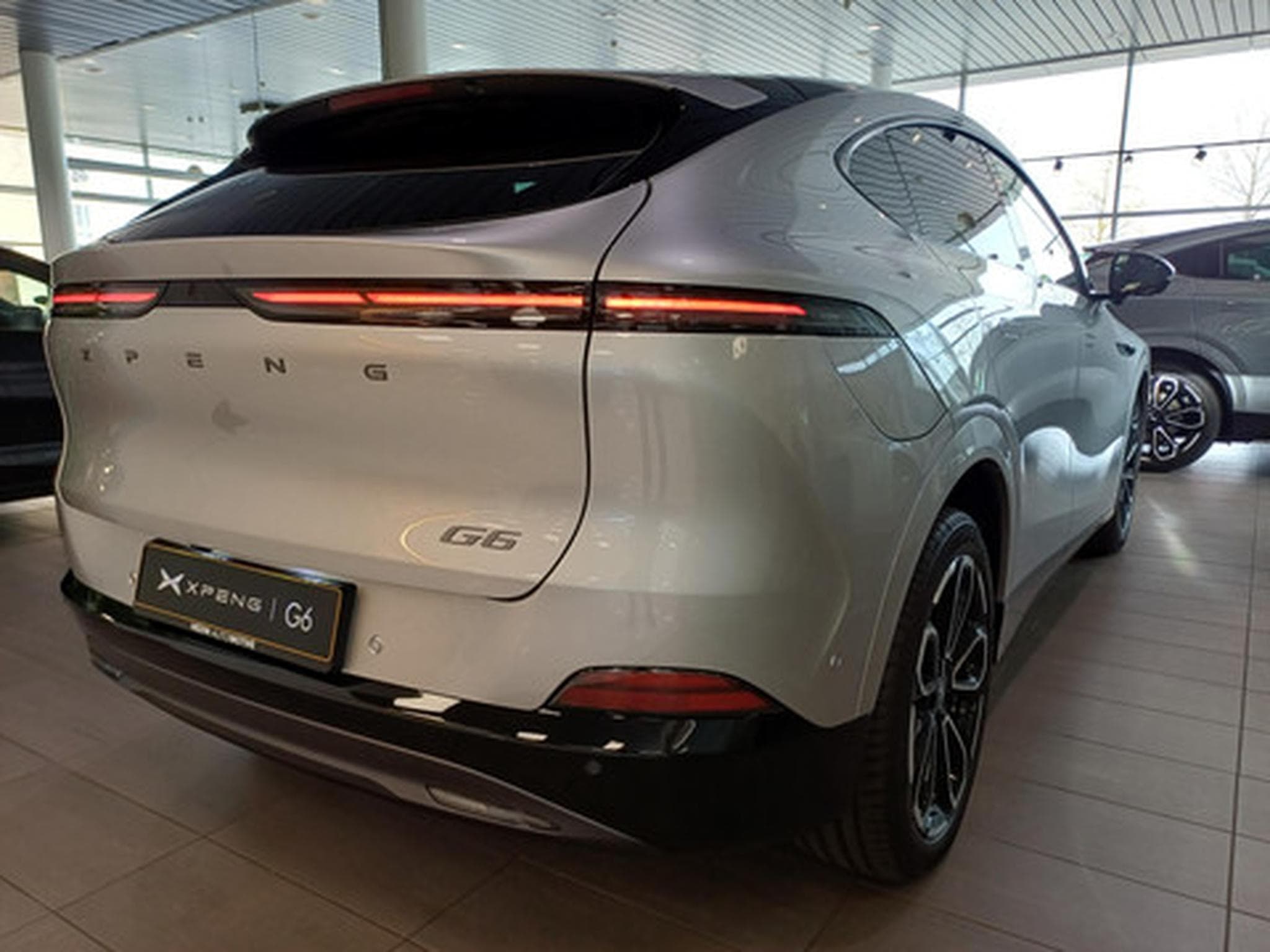 XPENG G6 BEV 81KWH Long Range RWD (2026) - Photo 5