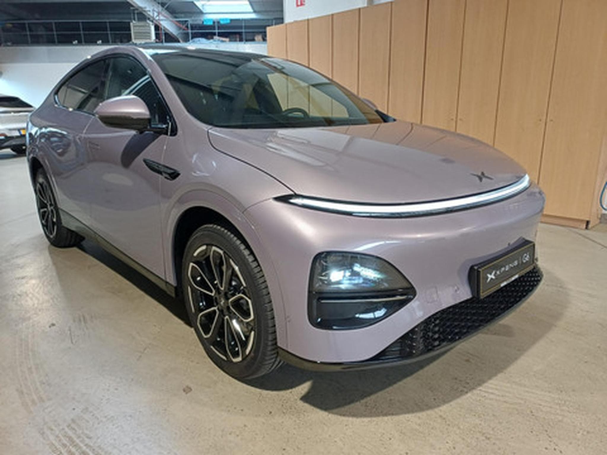 YPENG G6 New AWD Performance 358 KW (2026) - Photo 3