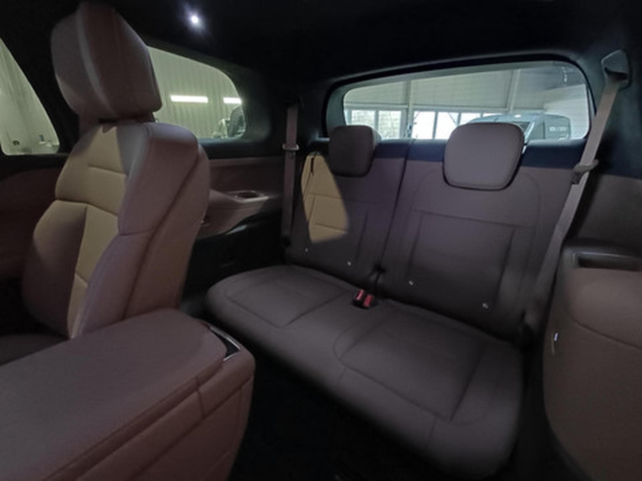 NIO EL8 Executive Version (2026) - Photo 10