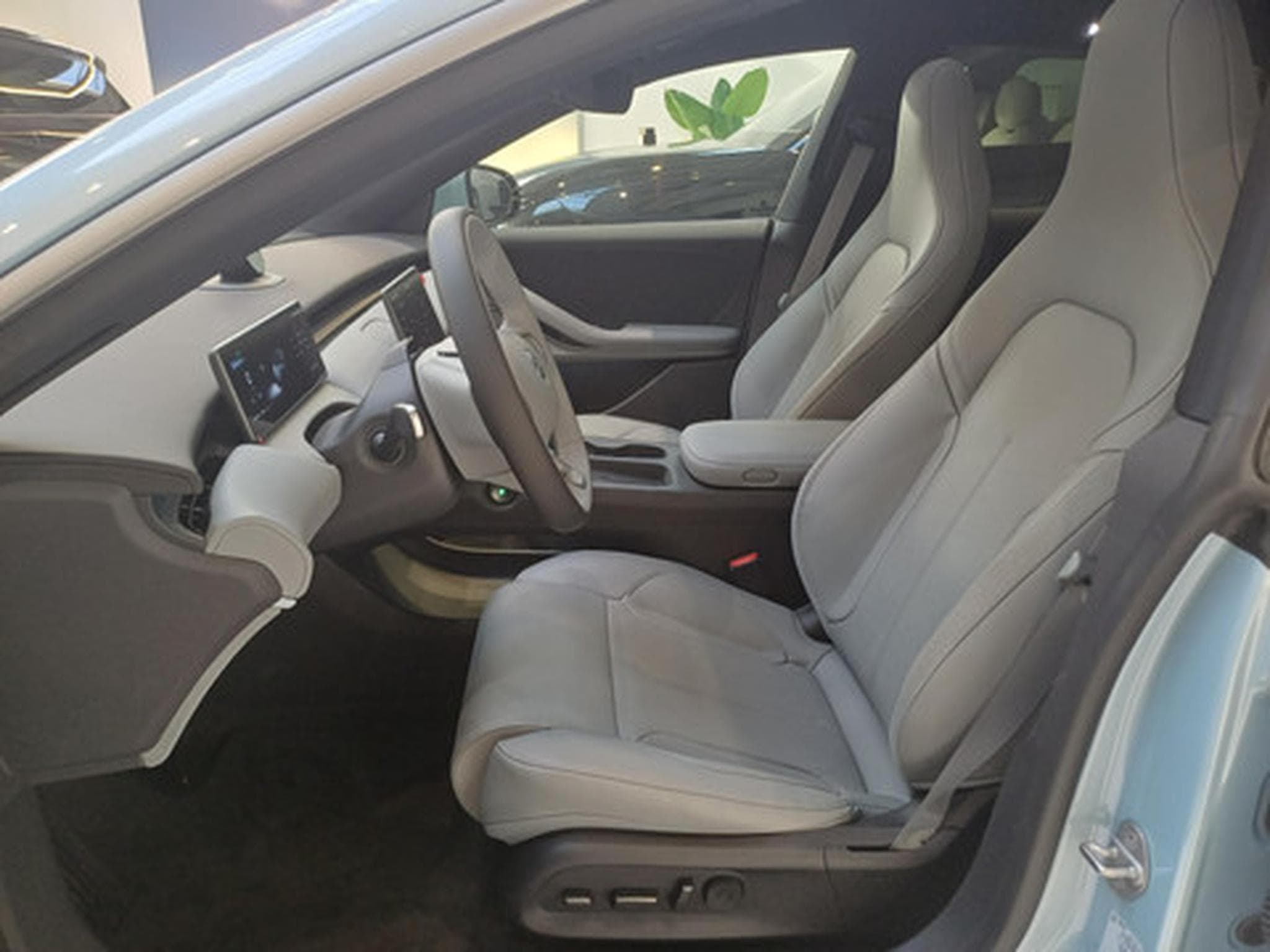 NIO ET5 Long Range First Edition (2026) - Photo 8