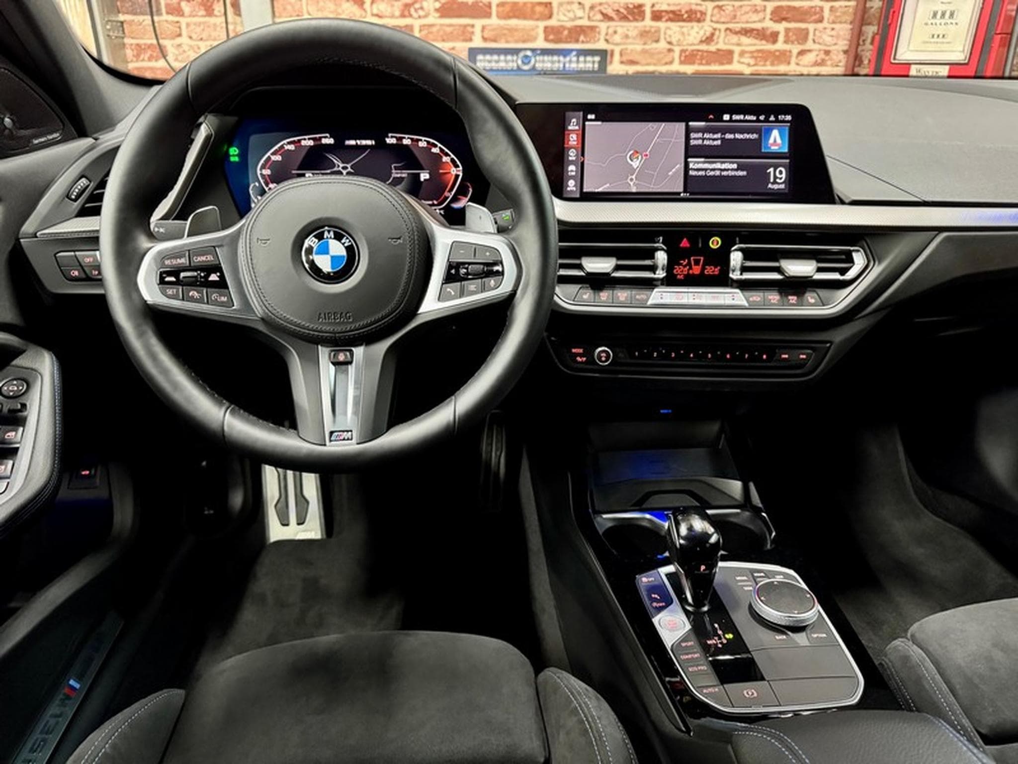 BMW M135 M135iA 2.0 306cv Auto xDrive M-Performance (2023) - Photo 4