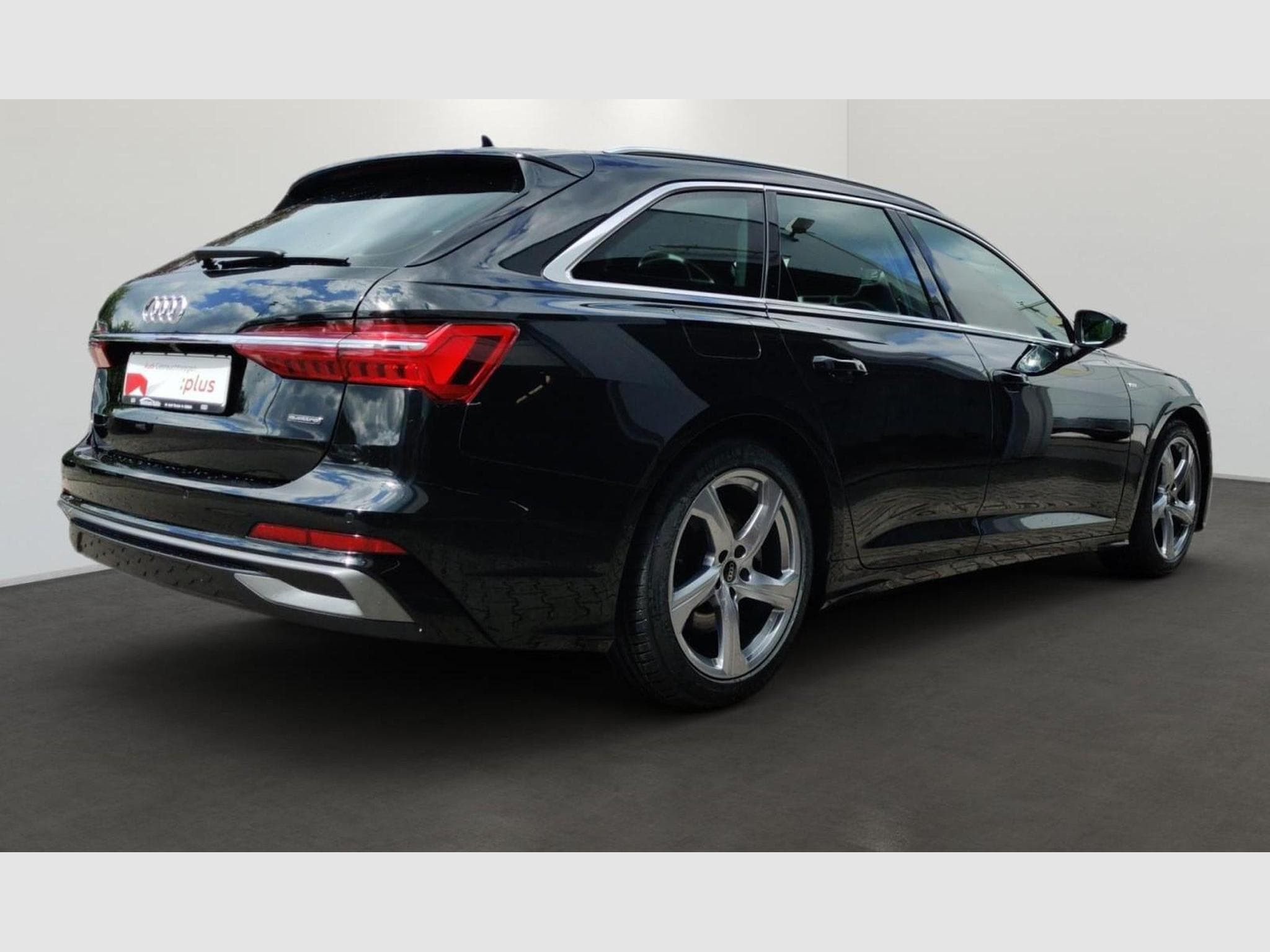 Audi A6 Avant S-line 50 (2024) - Photo 3