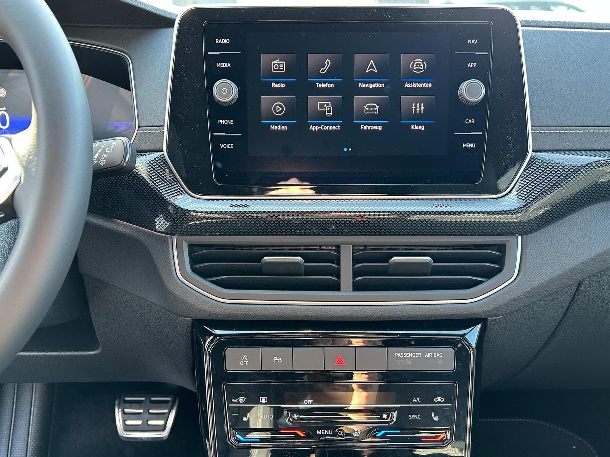 VW T-Cross R-Line (2026) - Foto 9