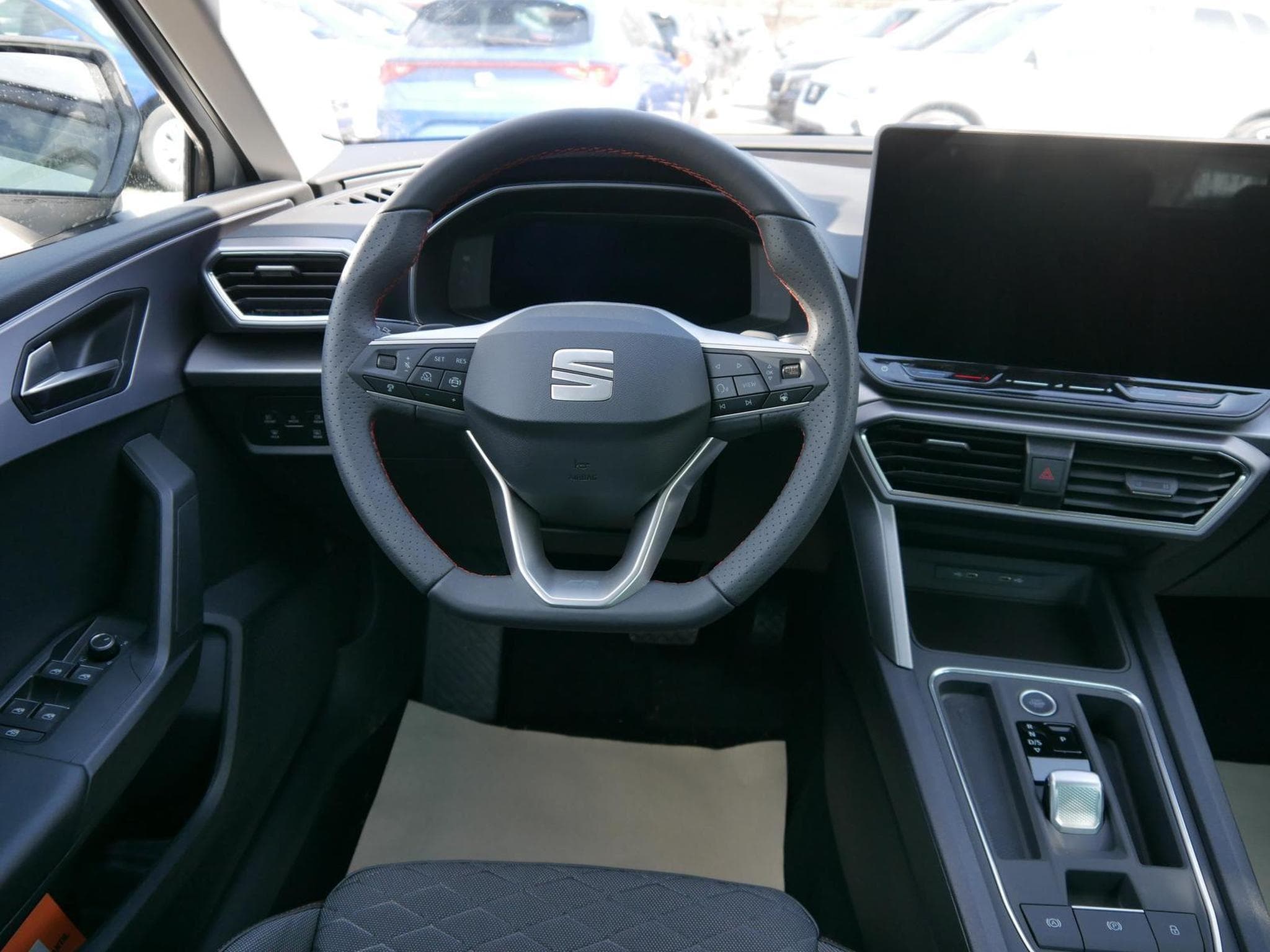 Seat Leon FR 2.0 TDI DSG (2026) - Photo 11
