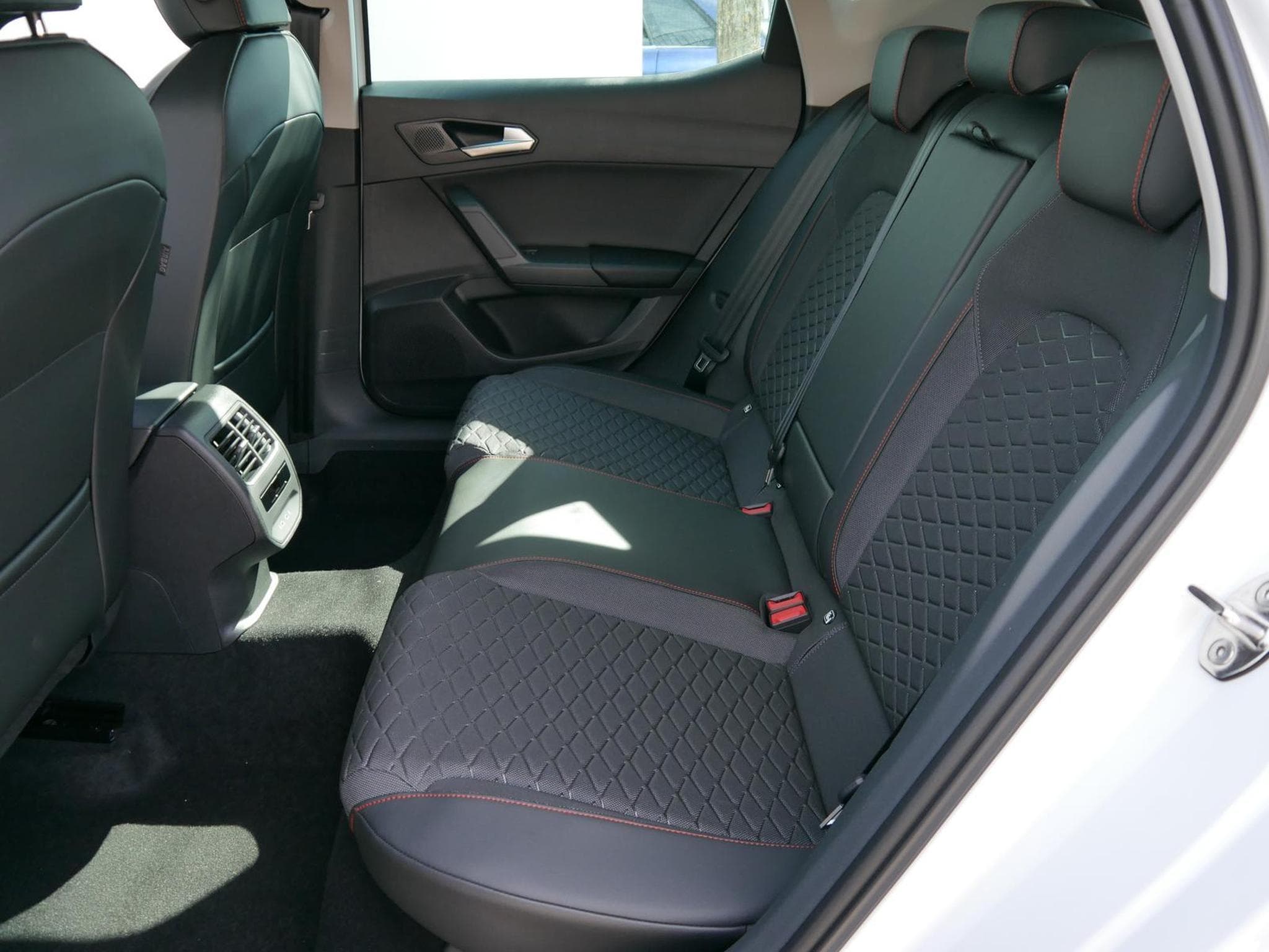 Seat Leon FR 2.0 TDI DSG (2026) - Photo 7