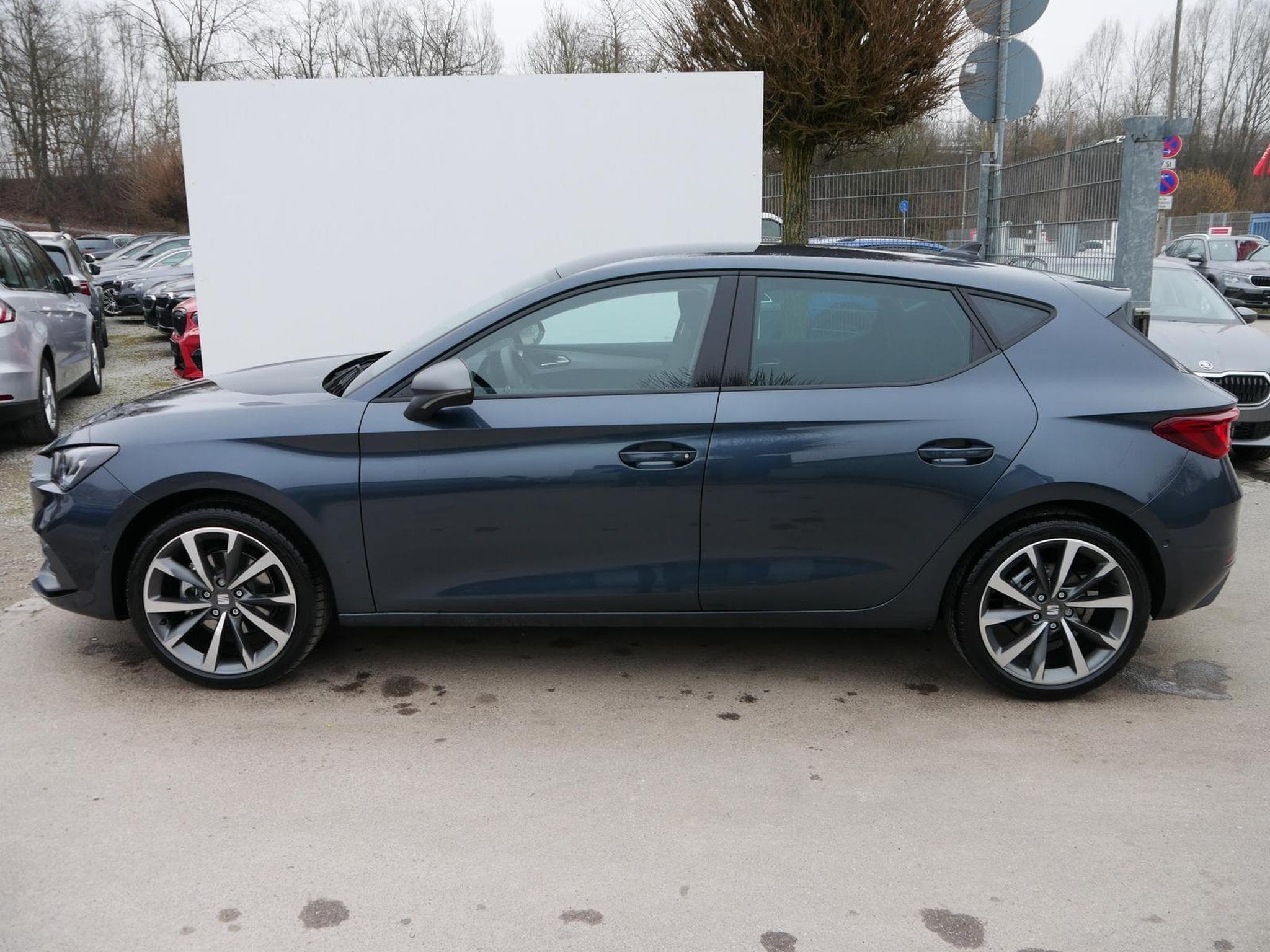 Seat Leon FR 2.0 TDI DSG (2026) - Photo 4