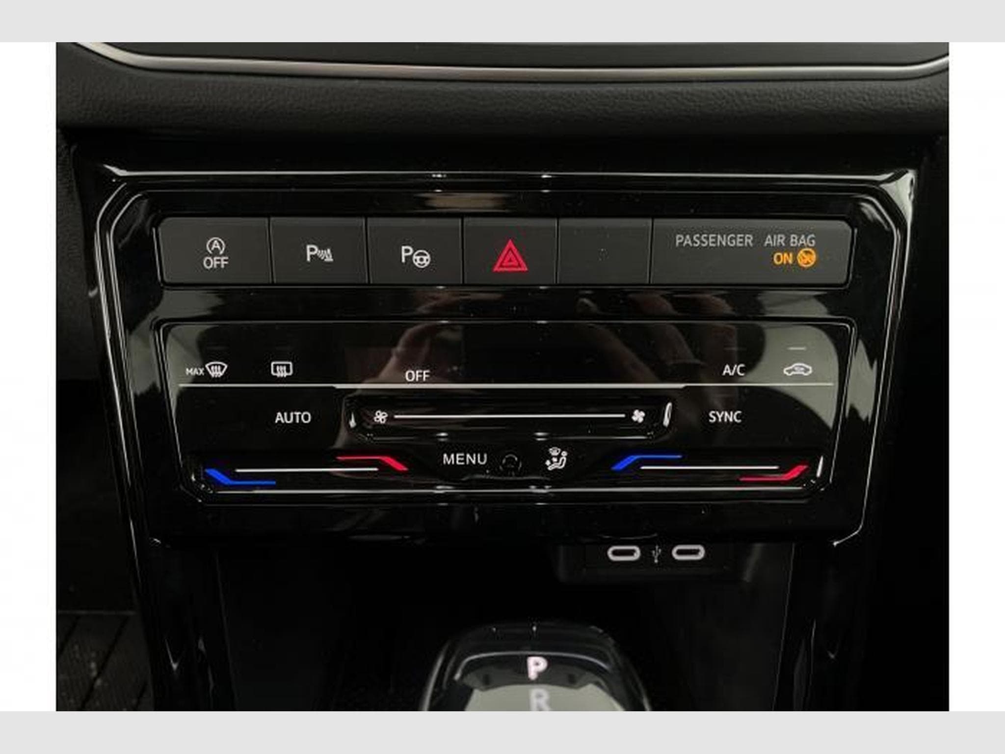 VW T-Cross R-Line (2026) - Foto 19