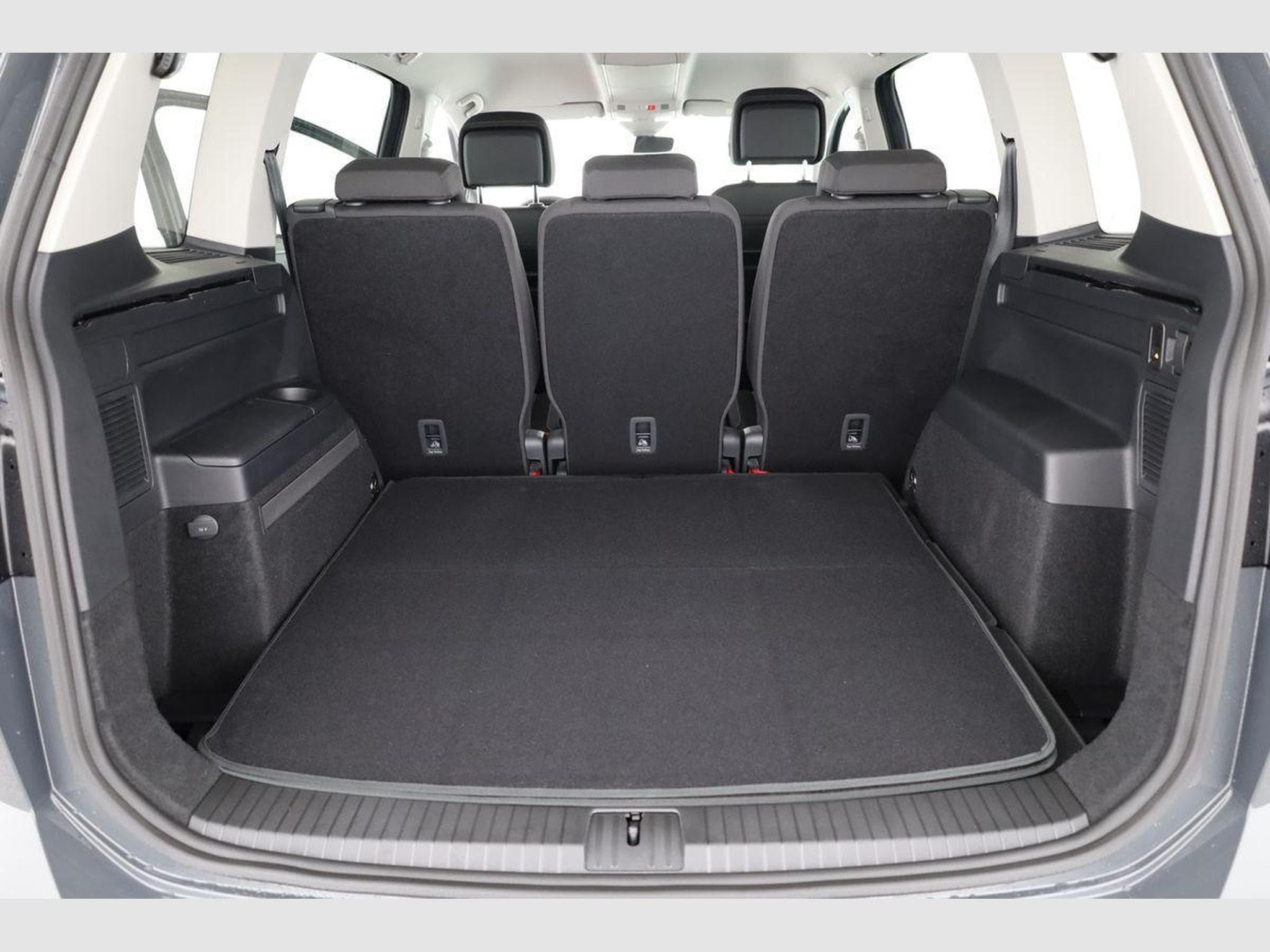 VW Touran Comfortline BMT/Start-Stopp (2026) - Photo 12