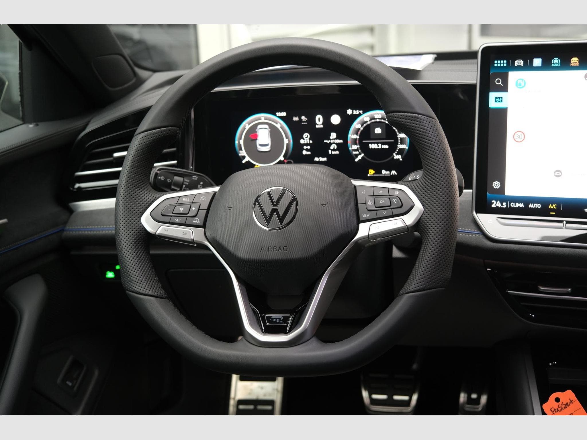 VW Passat Variant Var. 2.0 (2026) - Photo 11
