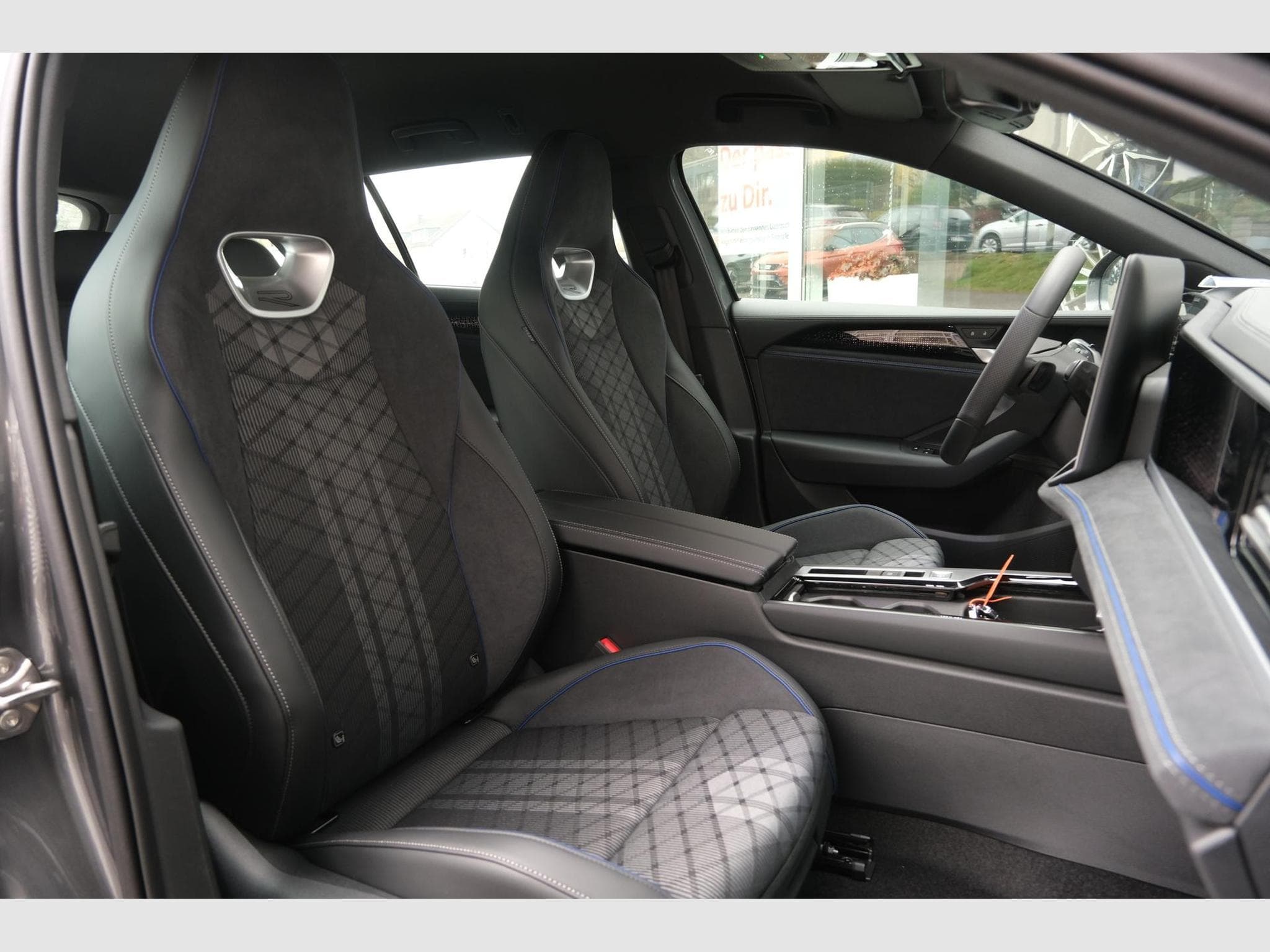 VW Passat Variant Var. 2.0 (2026) - Photo 22