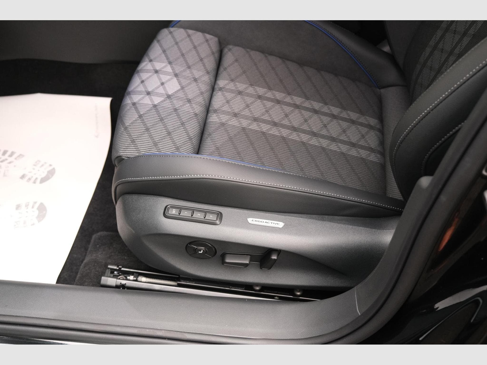 VW Passat Variant Var. 2.0 (2026) - Photo 13