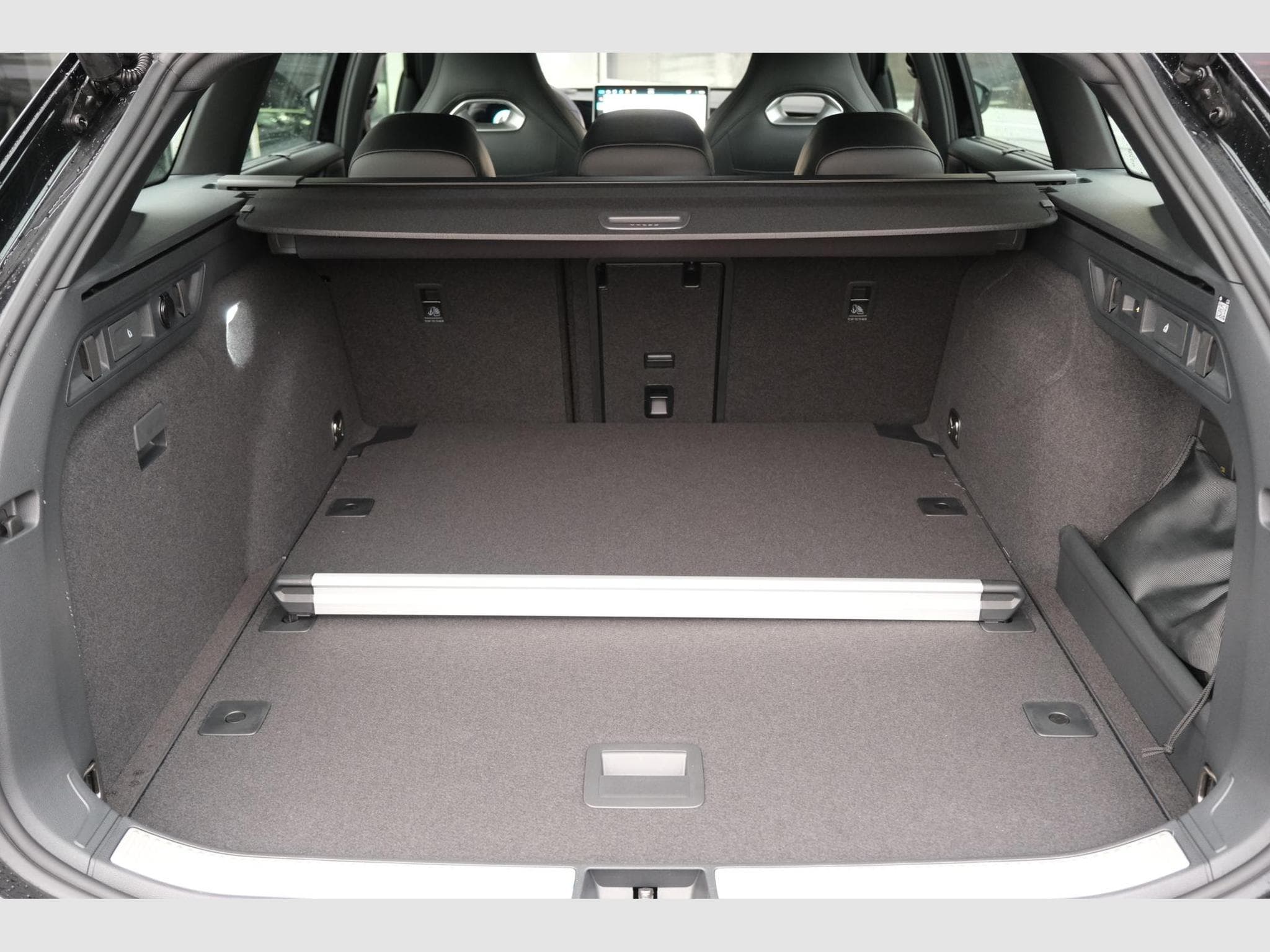 VW Passat Variant Var. 2.0 (2026) - Photo 7