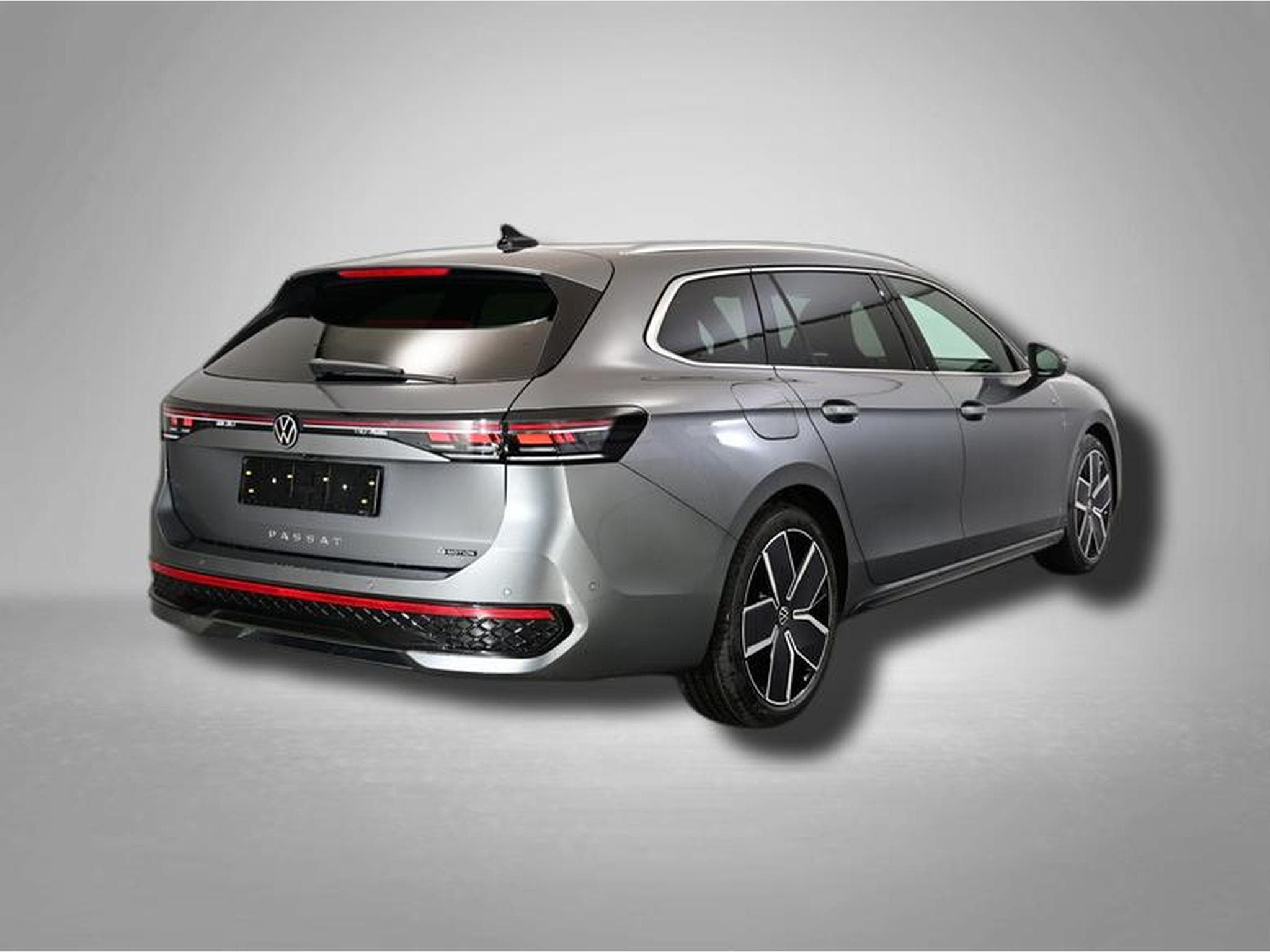 VW Passat Variant R-Line 2.0 TSI 7-Gang-DSG 4x4 (2026) - Photo 5