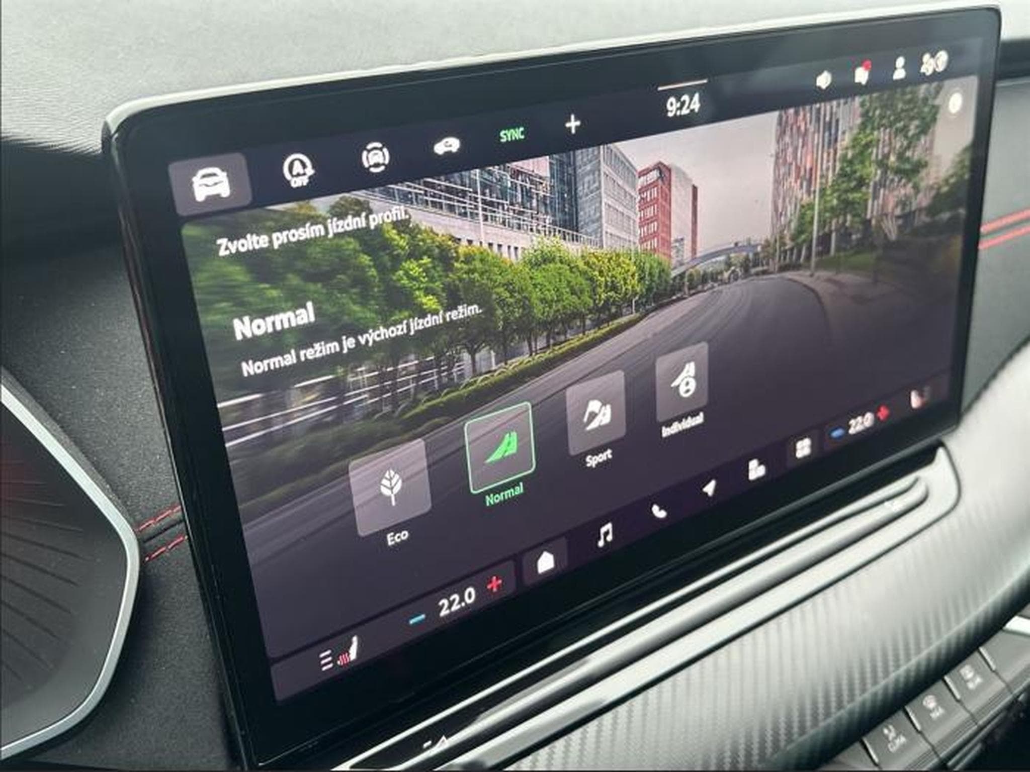 Skoda Octavia RS 2.0 TSI (2025) - Photo 10