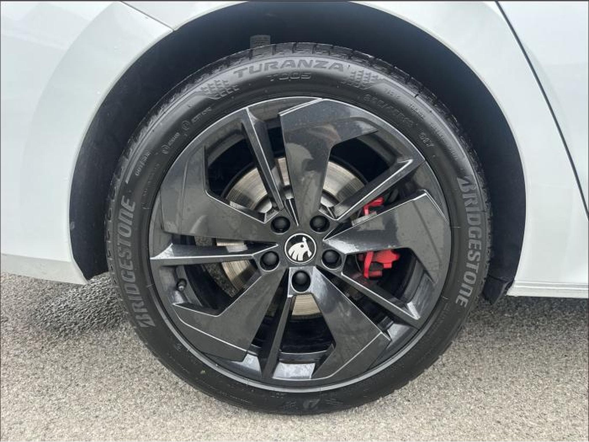 Skoda Octavia RS 2.0 TSI (2025) - Photo 6