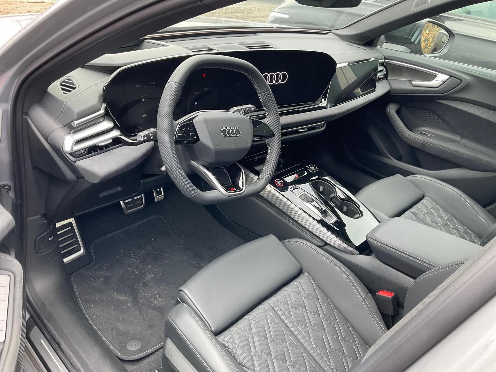 Audi S5 Kombi TFSI quattro 270 kW (2026) - Photo 1