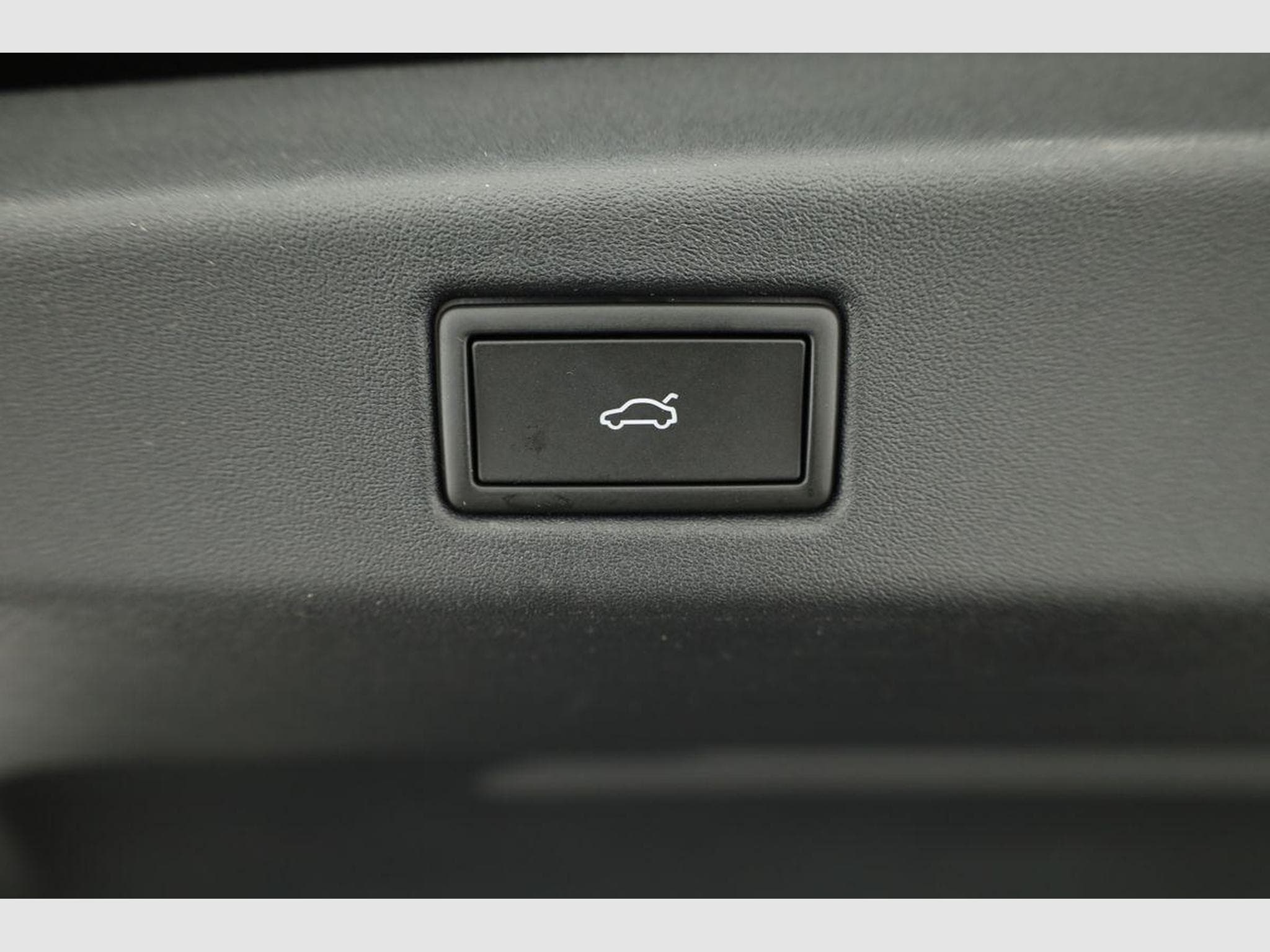 VW ID.7 Kombi Pro S 210 kW (2026) - Photo 12