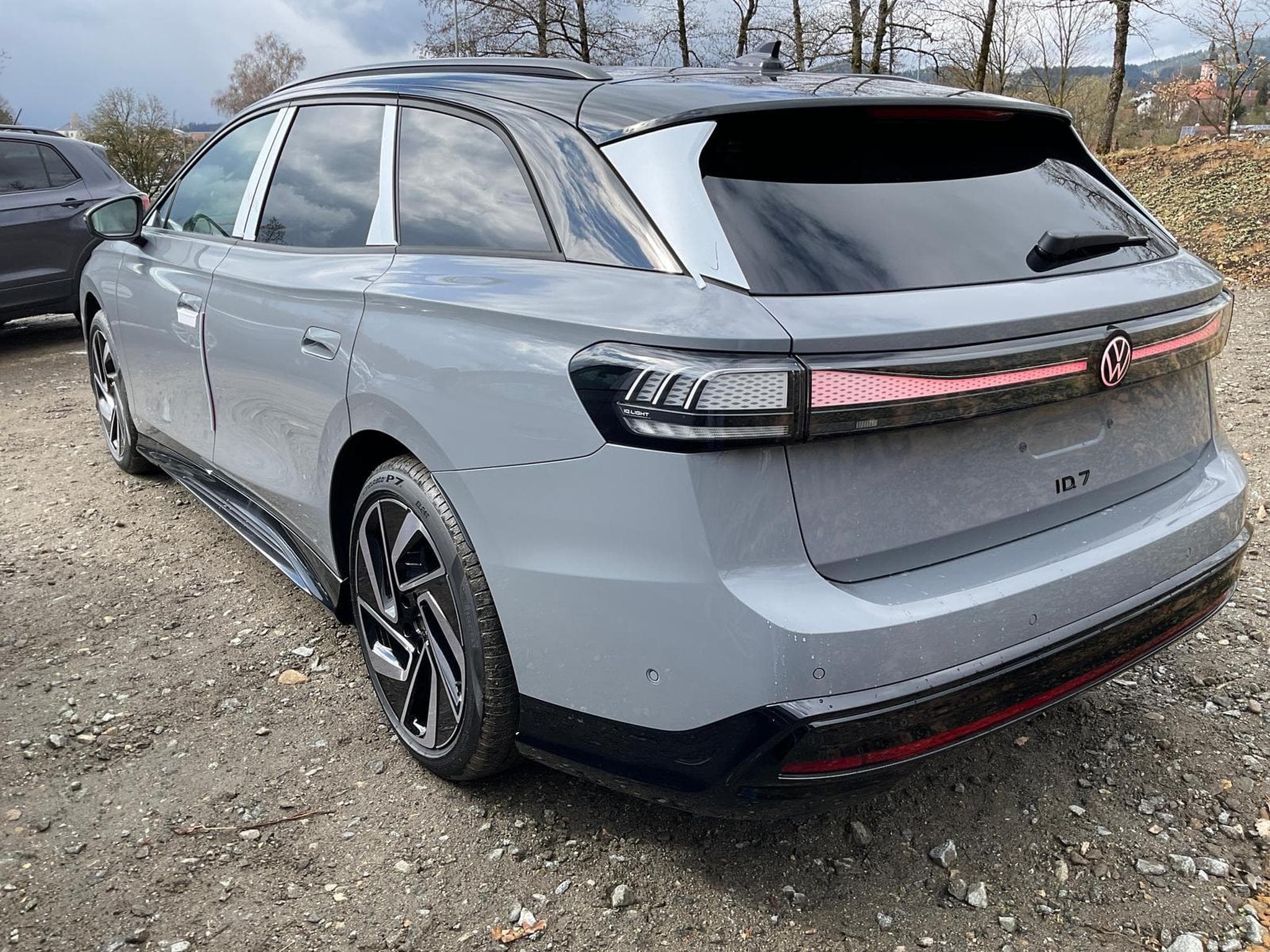 VW ID.7 Kombi Pro S 210 kW (2026) - Photo 2