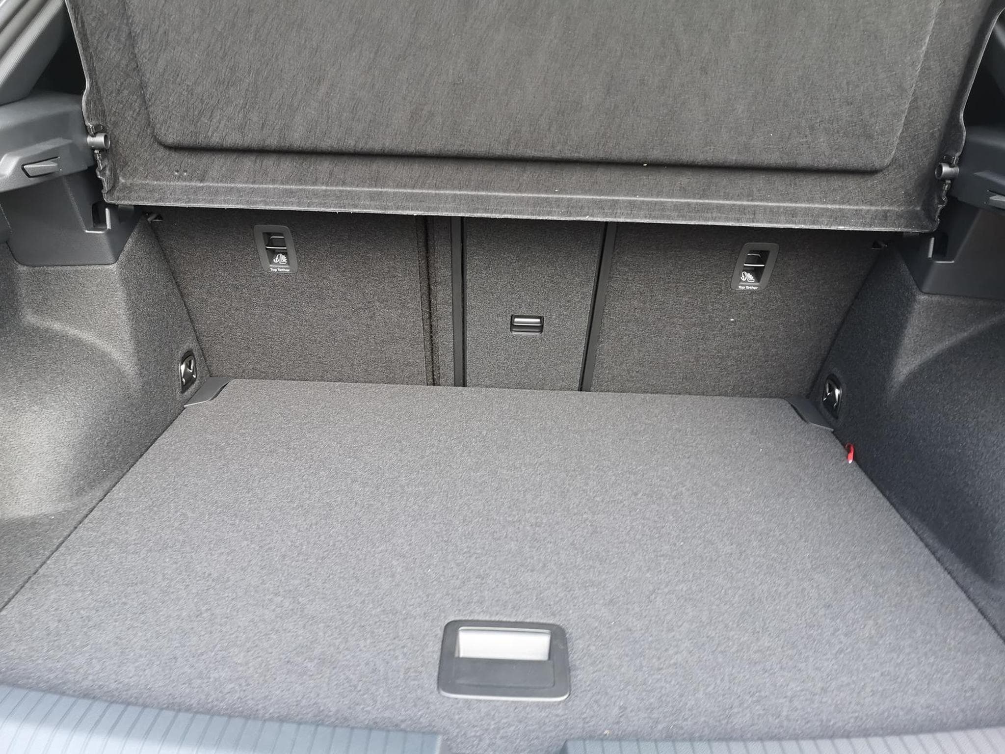 VW T-Roc R-Line (2026) - Photo 10