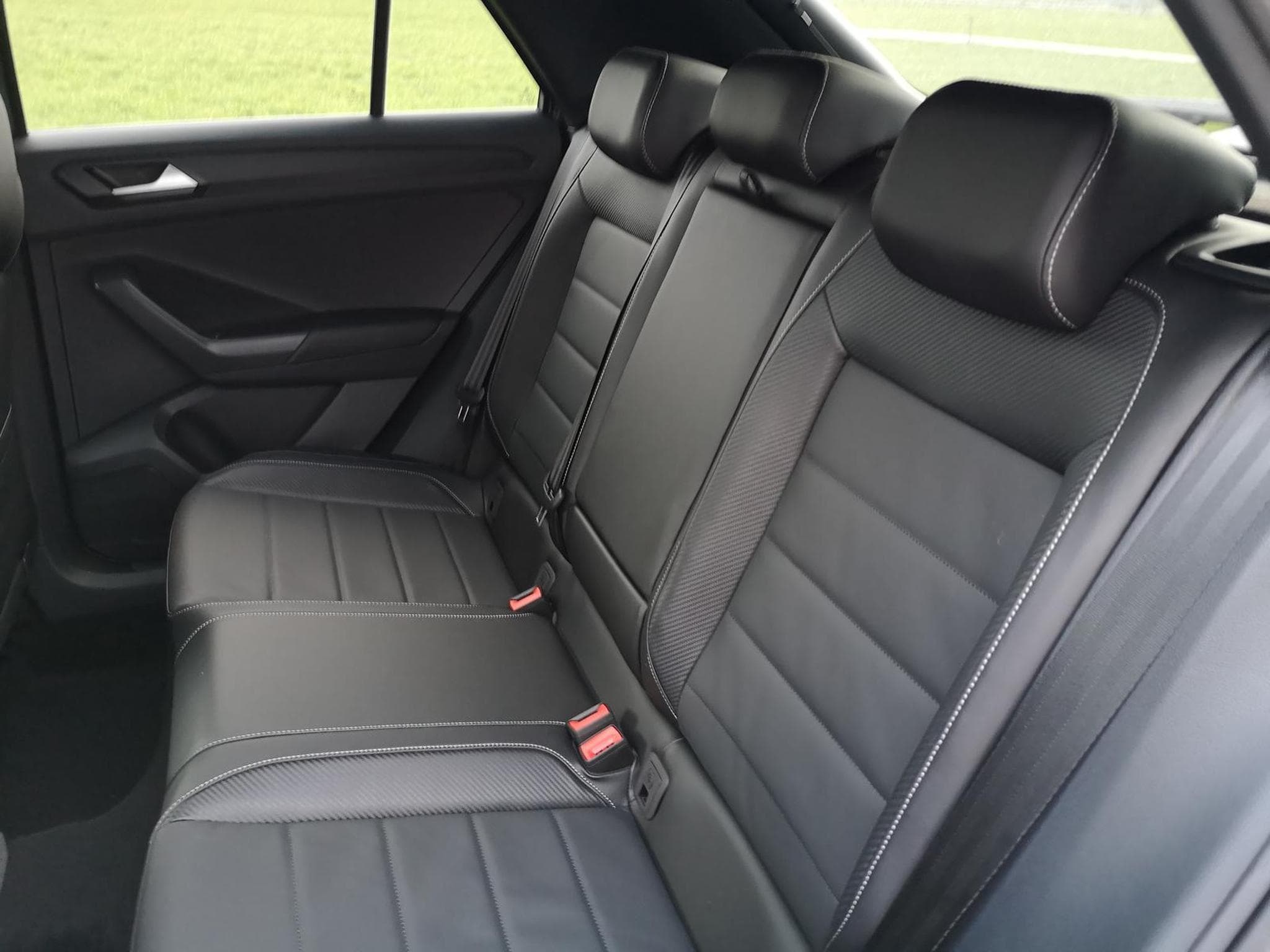 VW T-Roc R-Line (2026) - Photo 8