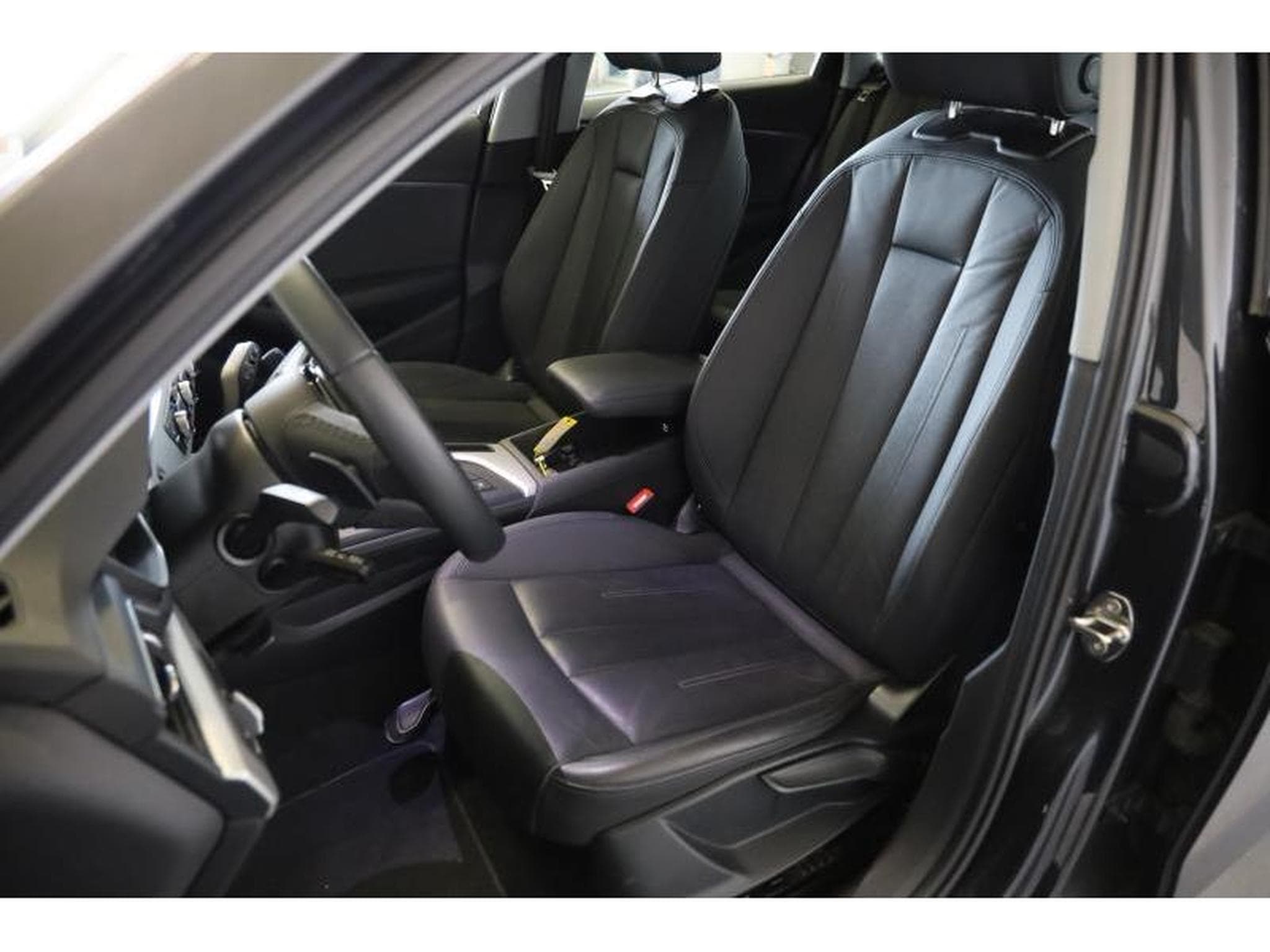 Audi A4 Avant (2022) - Foto 13