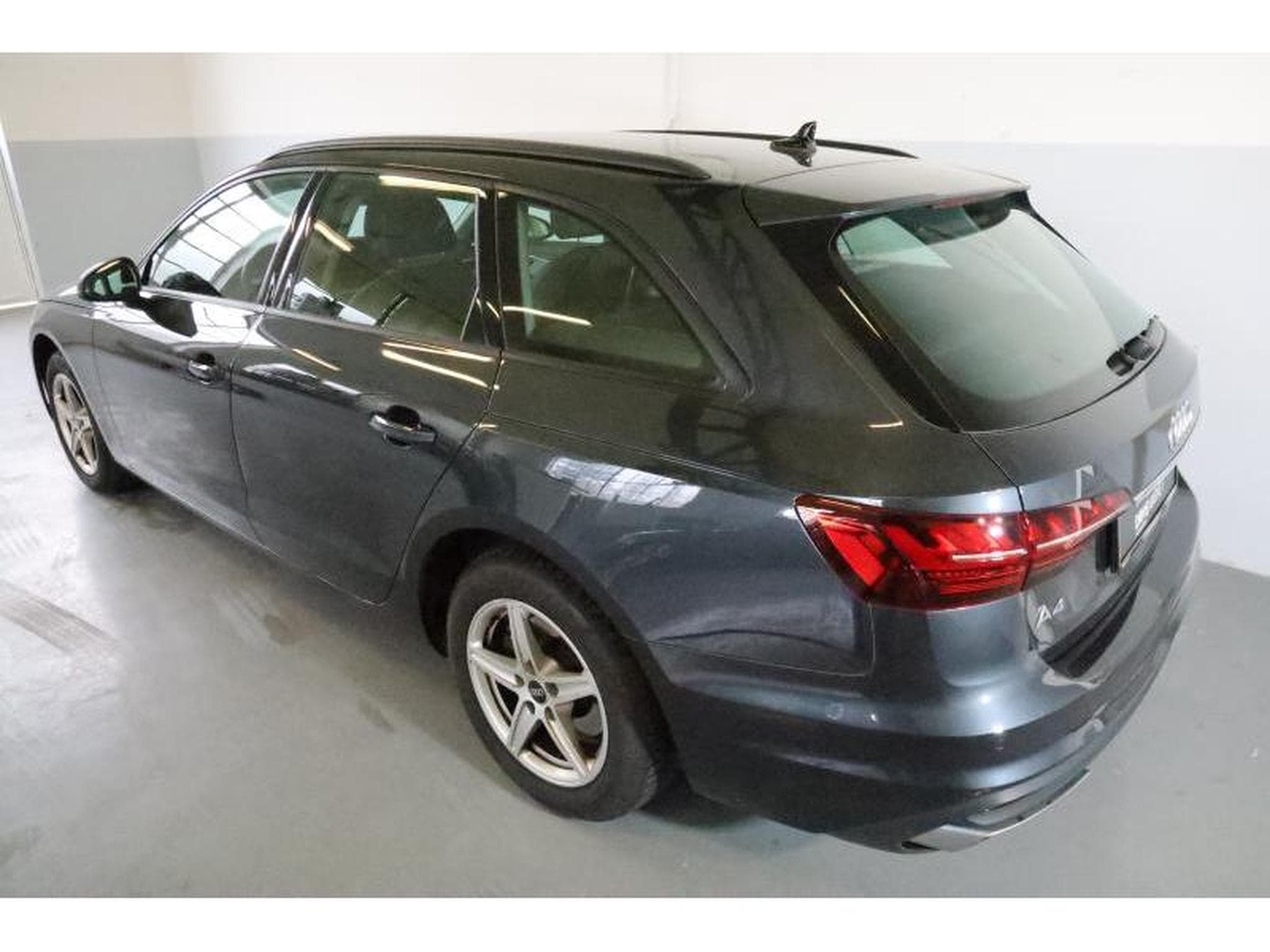 Audi A4 Avant (2022) - Foto 3