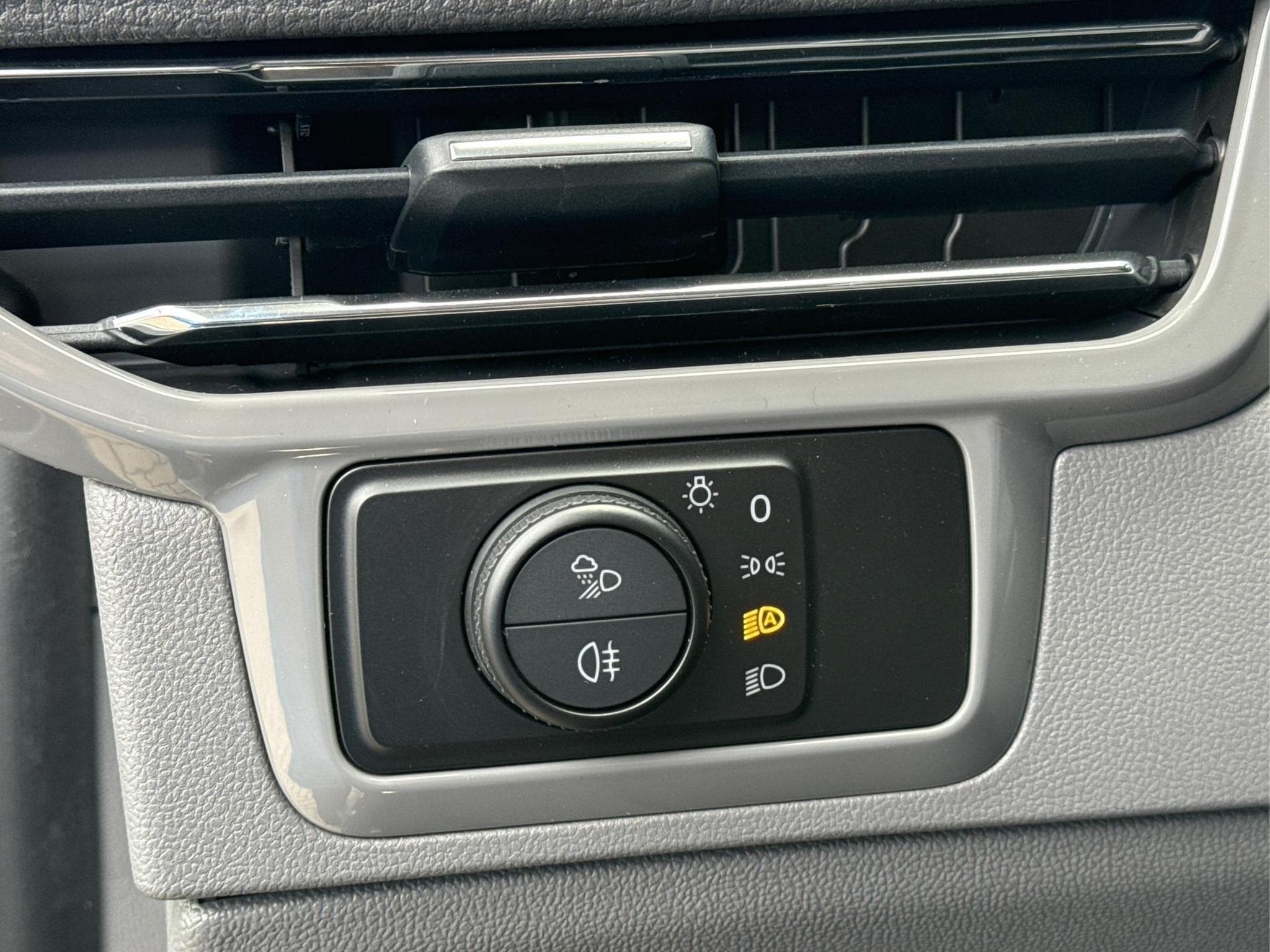 VW T7 Style (2026) - Photo 21