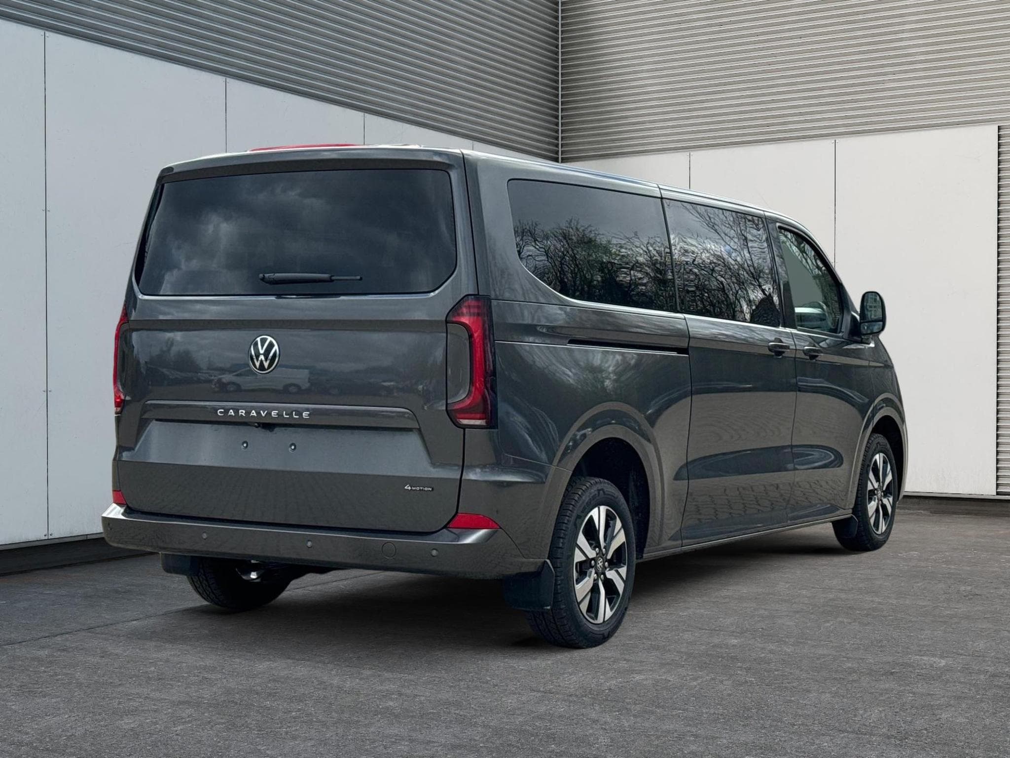 VW T7 Style (2026) - Photo 3