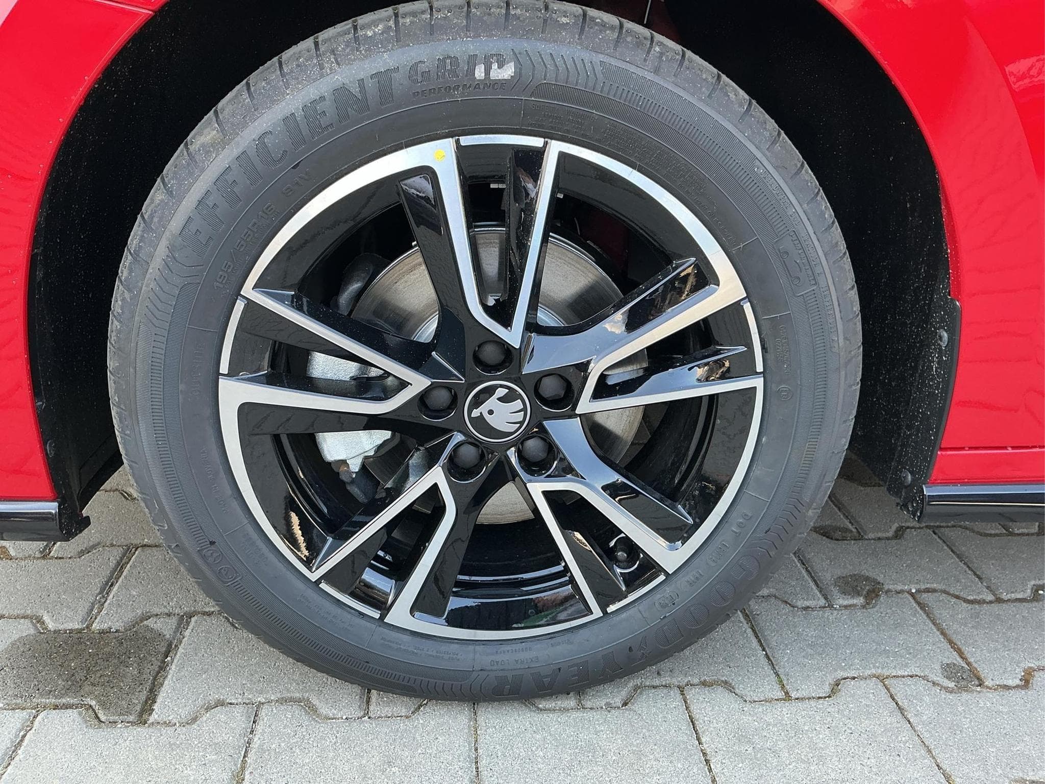 Skoda Fabia Monte Carlo (2026) - Photo 9