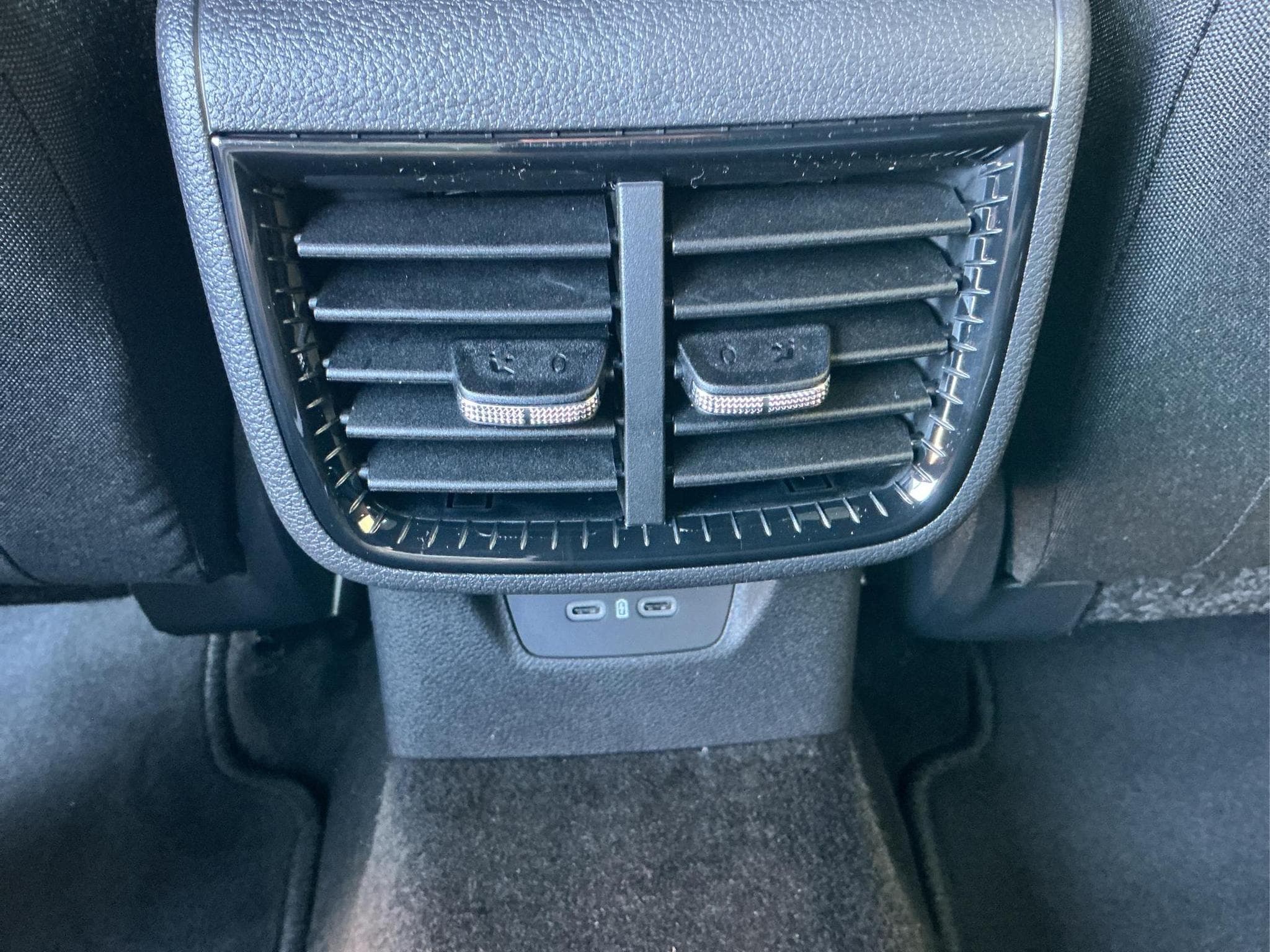 Skoda Fabia Monte Carlo (2026) - Photo 15