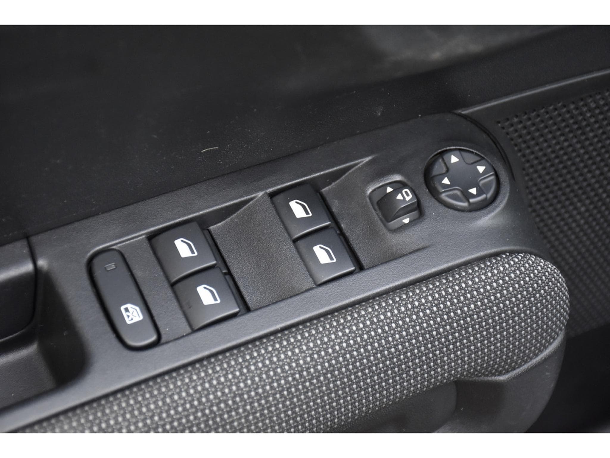 Citroën C3 Aircross Aircross 1.5 BlueHDI Shine REGUL GPS LANE (2022) - Photo 18