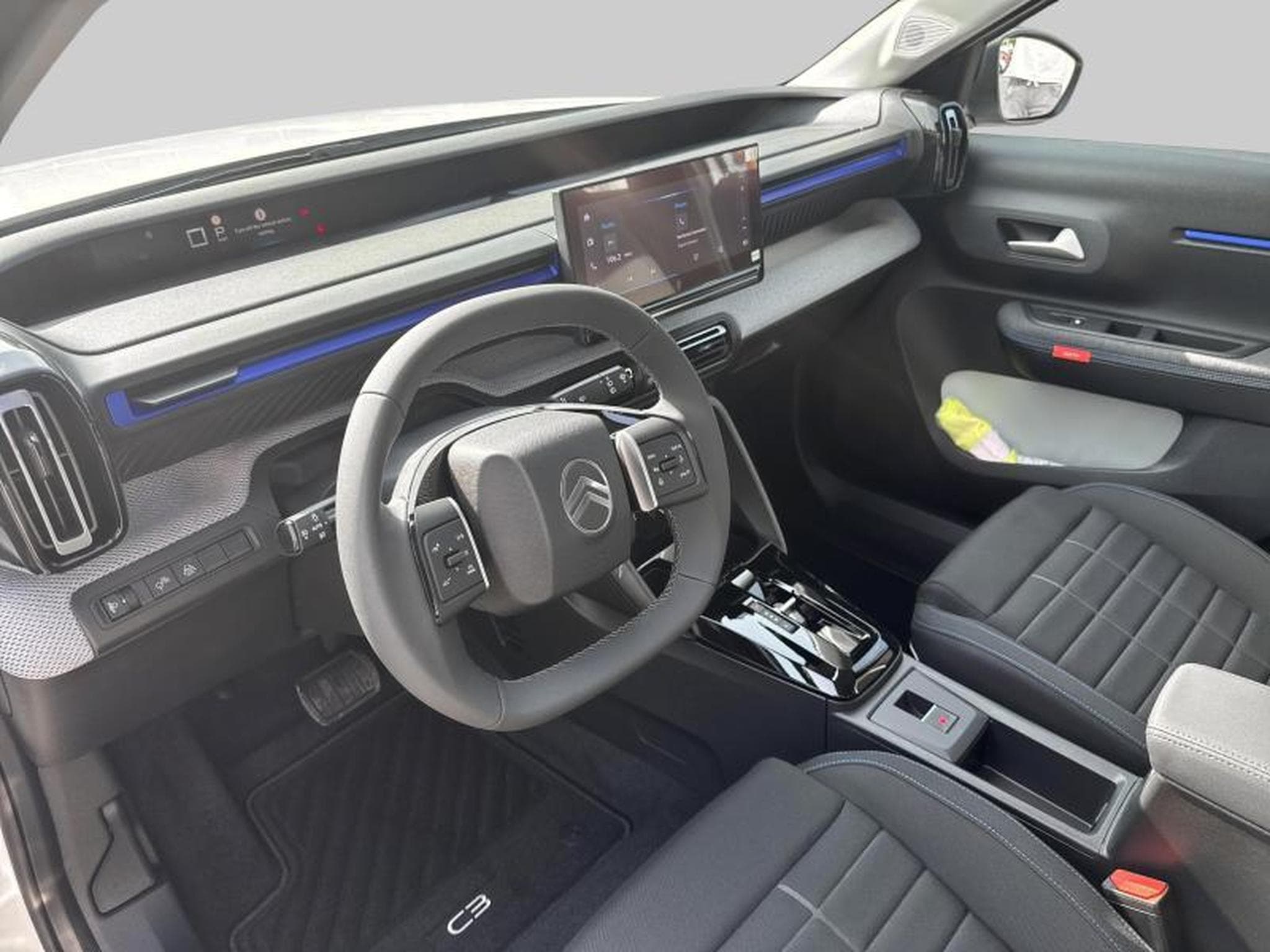 Citroen C3 PLUS Hybrid 100 e-DSC6 (2025) - Foto 11