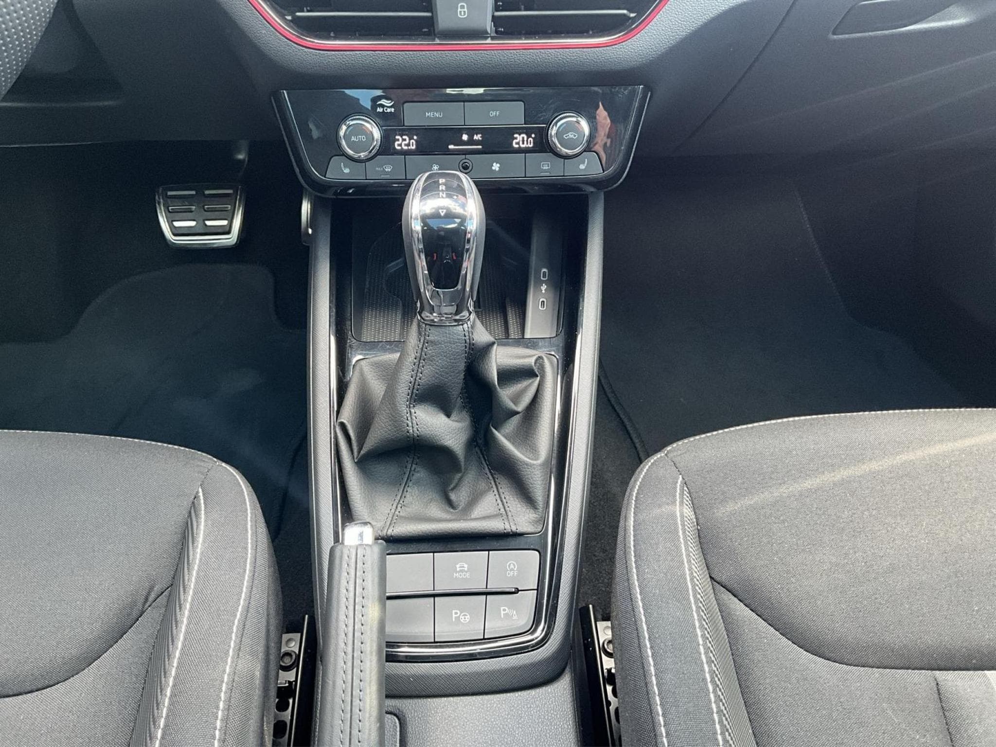 Skoda Kamiq Monte-Carlo+DSG+Led+Pano (2025) - Photo 12