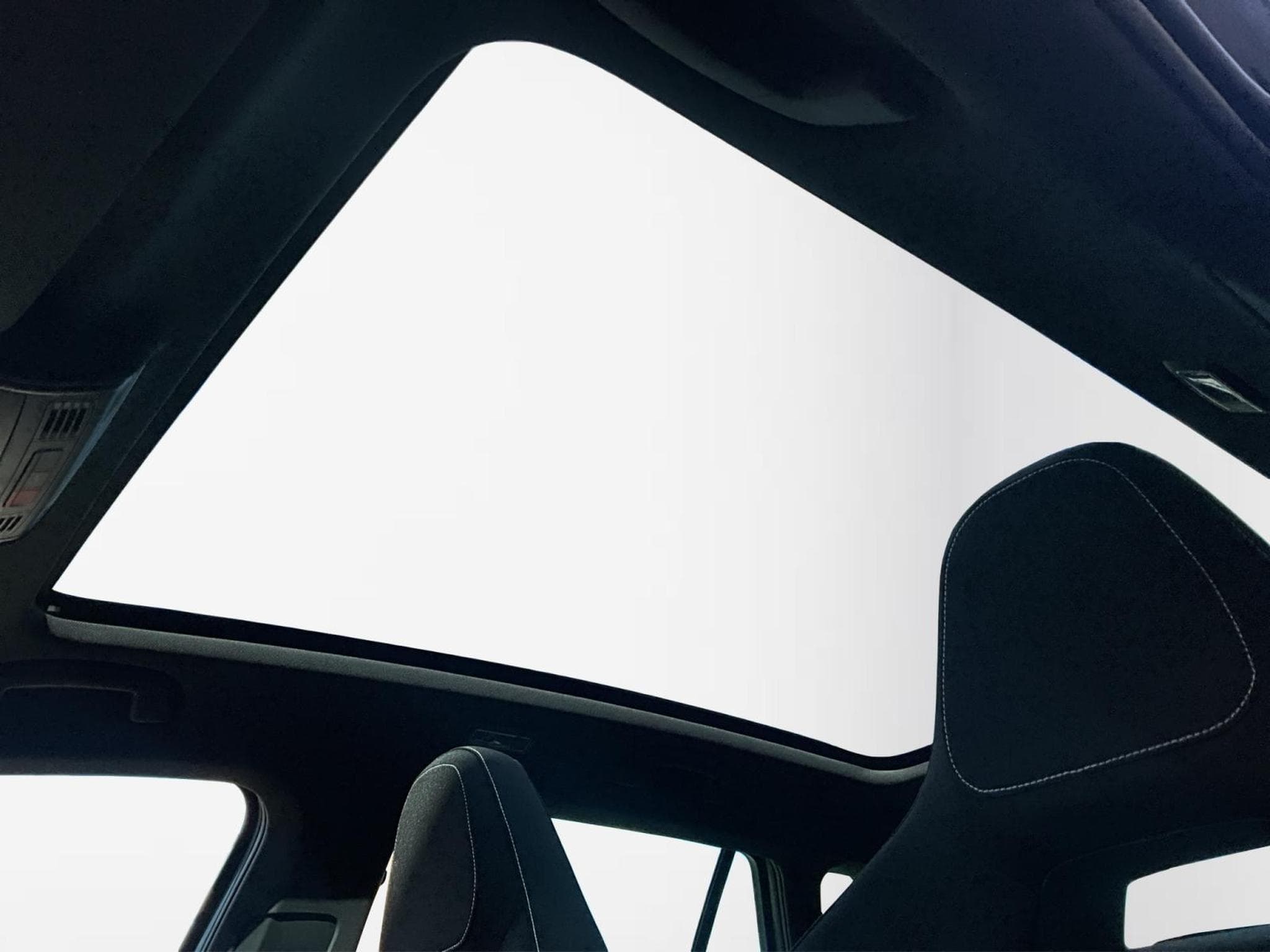 Skoda Kamiq Monte-Carlo+DSG+Led+Pano (2025) - Photo 15