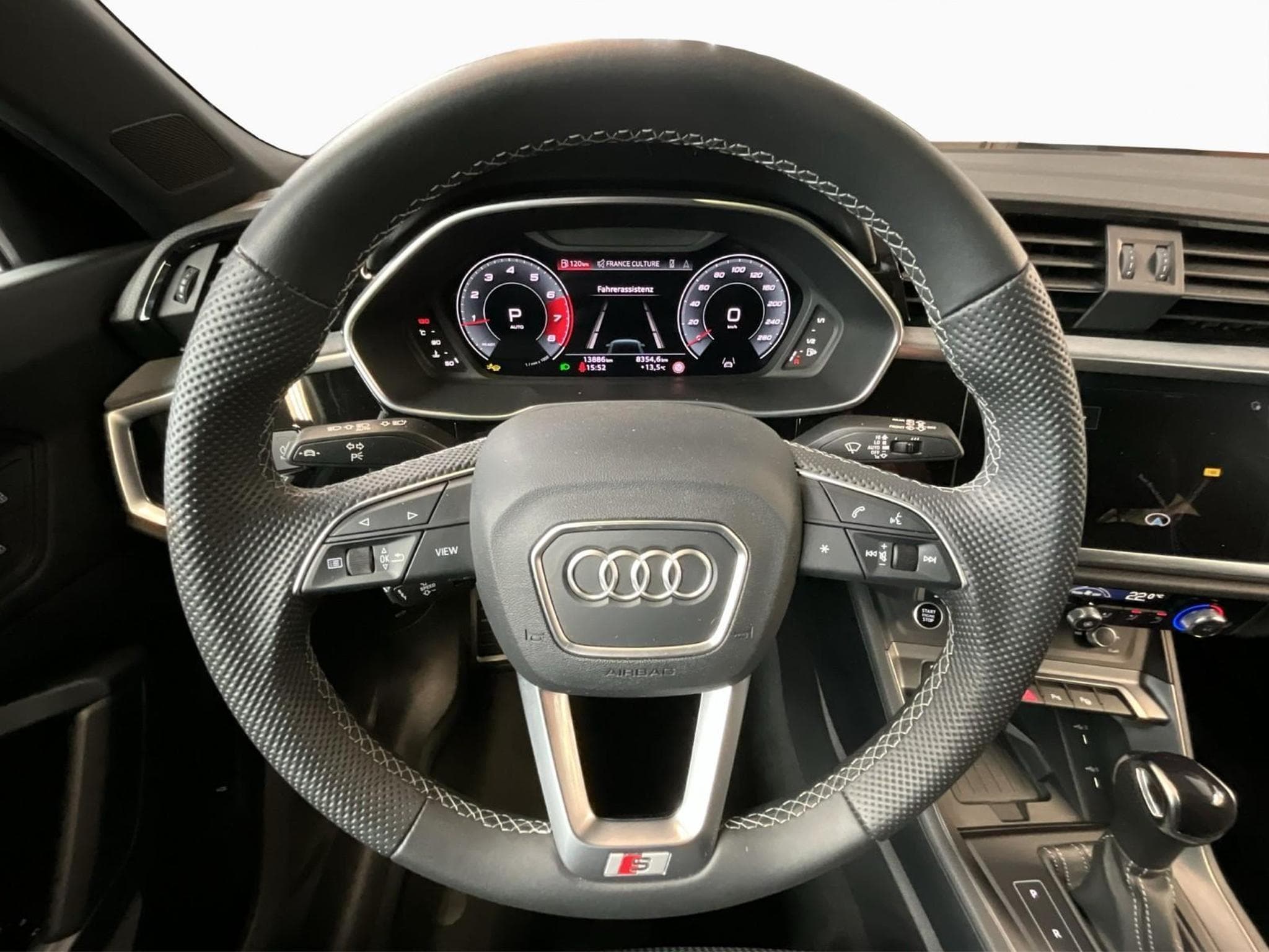 Audi Q3 SB+S-line+S-Tronic+Quattro (2025) - Photo 10