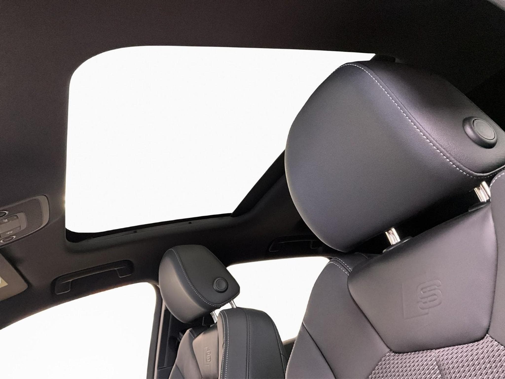 Audi Q3 SB+S-line+S-Tronic+Quattro (2025) - Photo 15