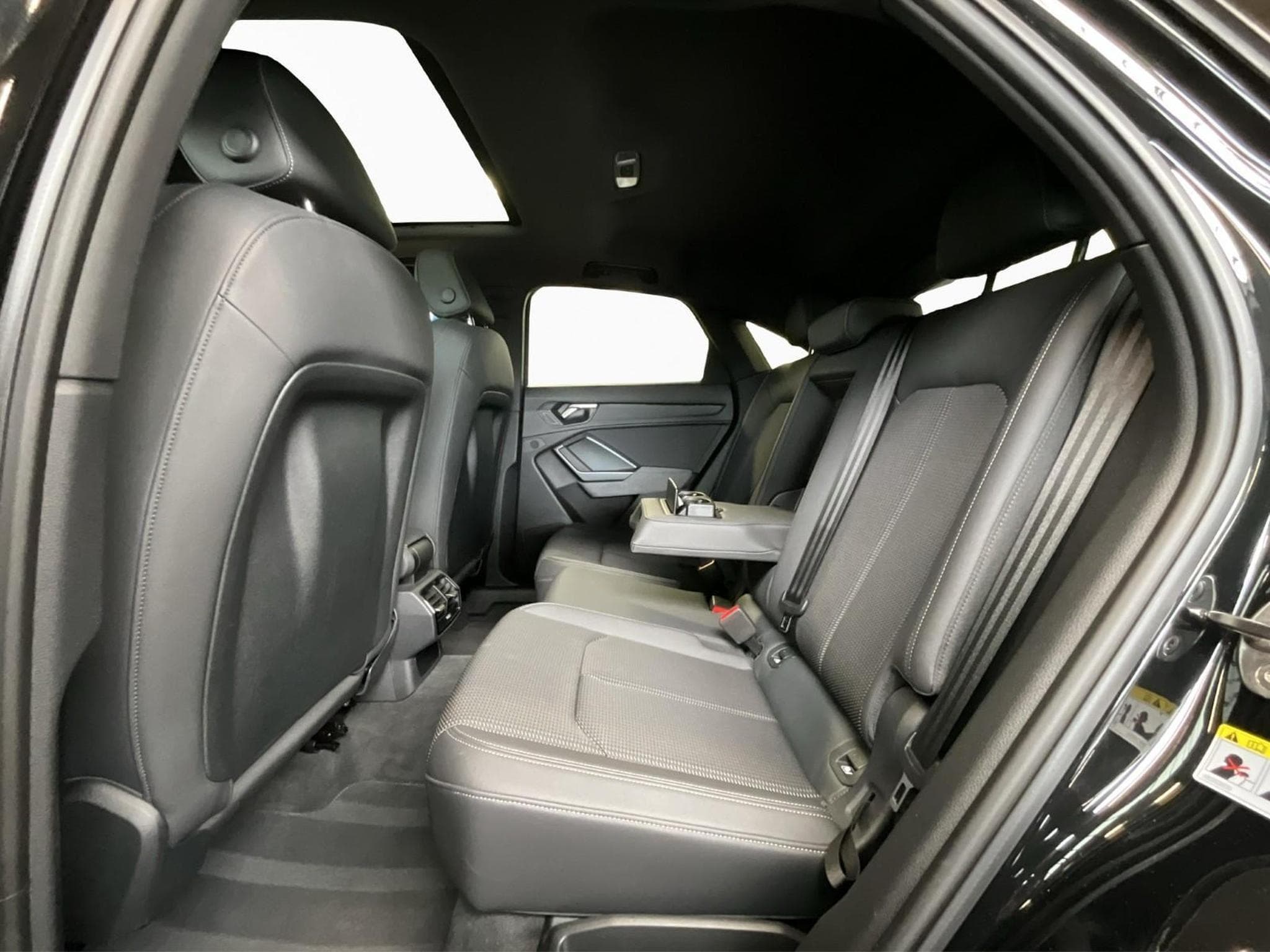 Audi Q3 SB+S-line+S-Tronic+Quattro (2025) - Photo 16