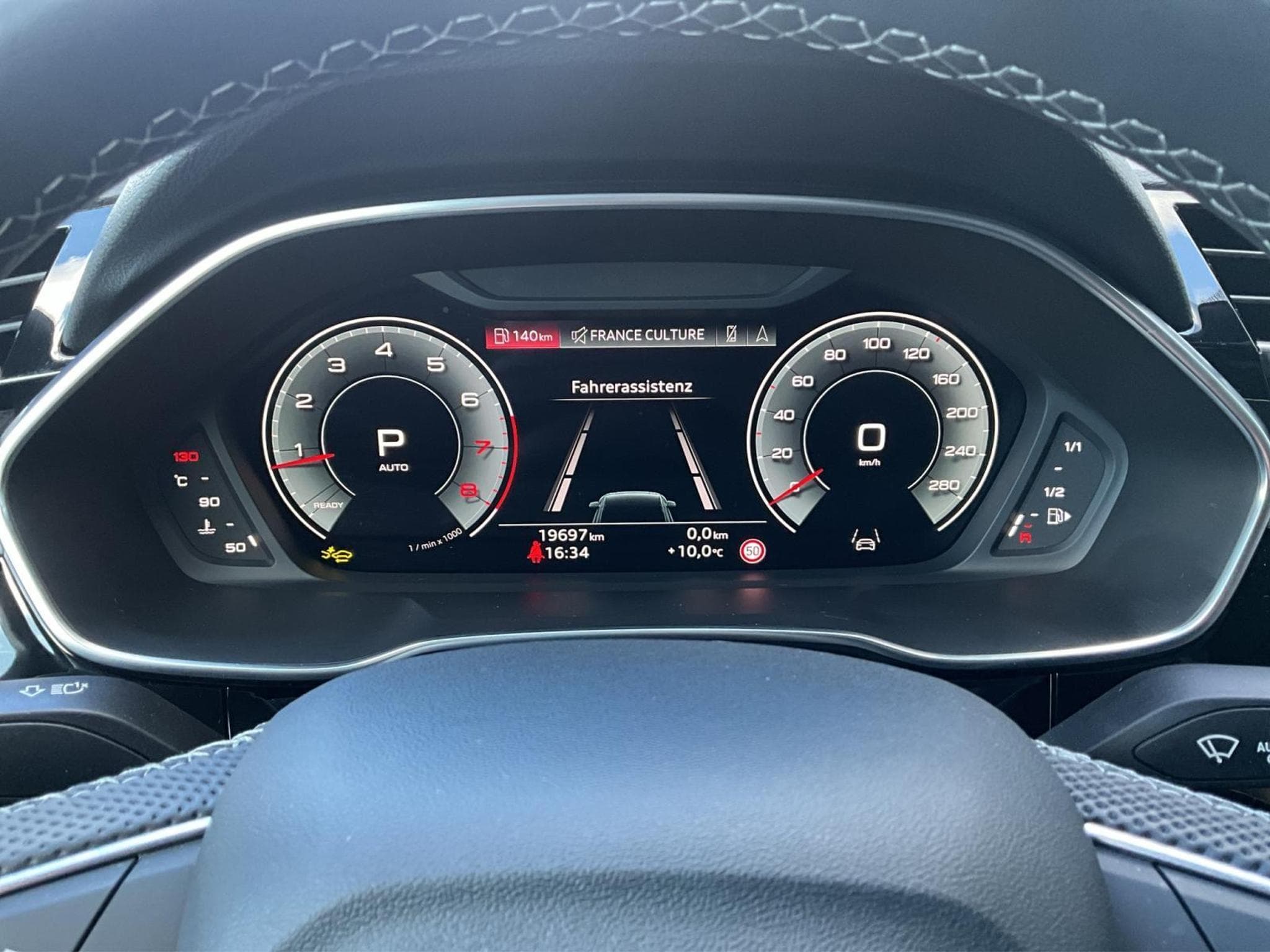 Audi Q3 SB+S-Line+35TFSI+S-Tronic (2025) - Photo 12