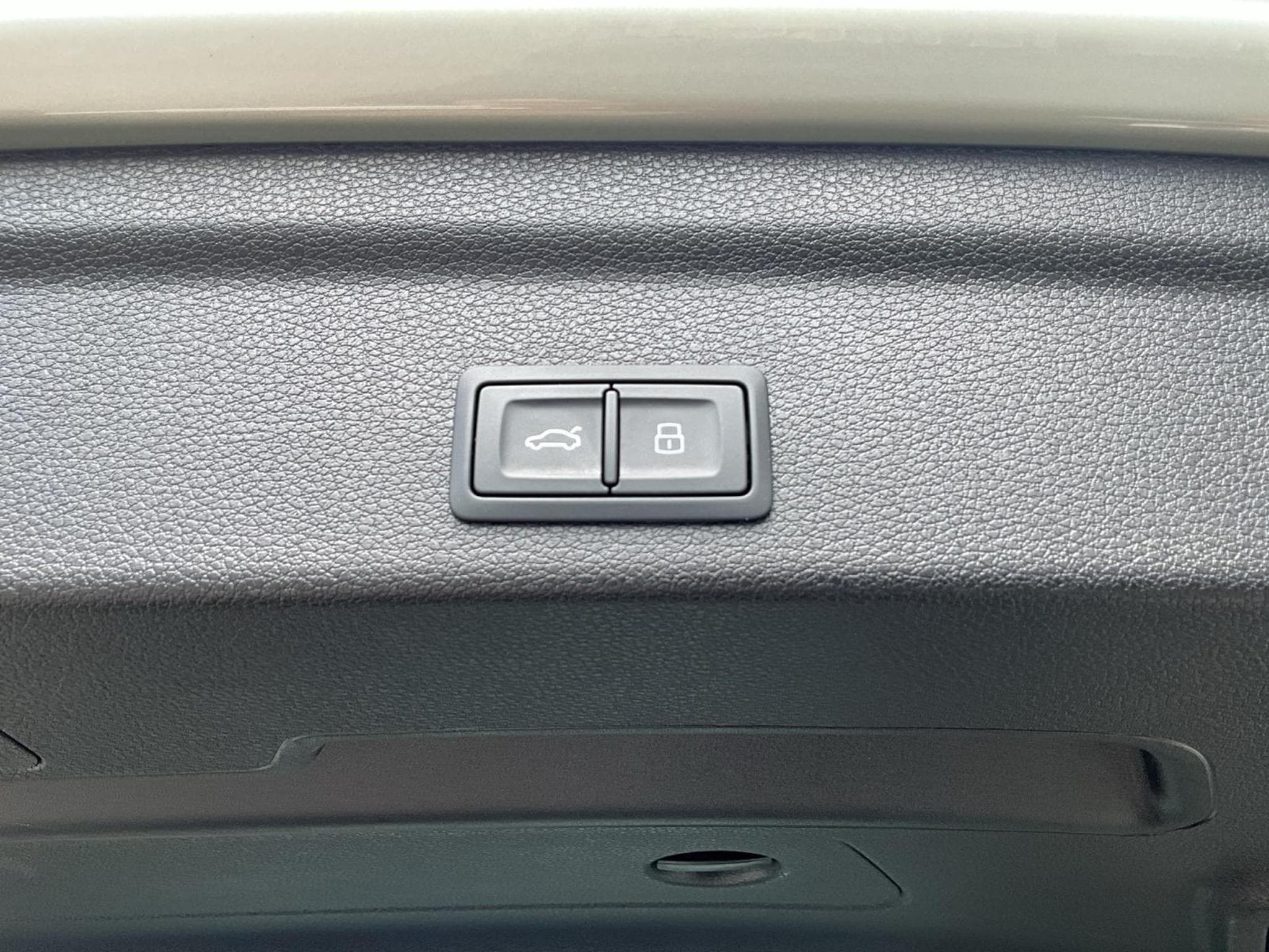 Audi Q3 SB+S-Line+35TFSI+S-Tronic (2025) - Photo 6