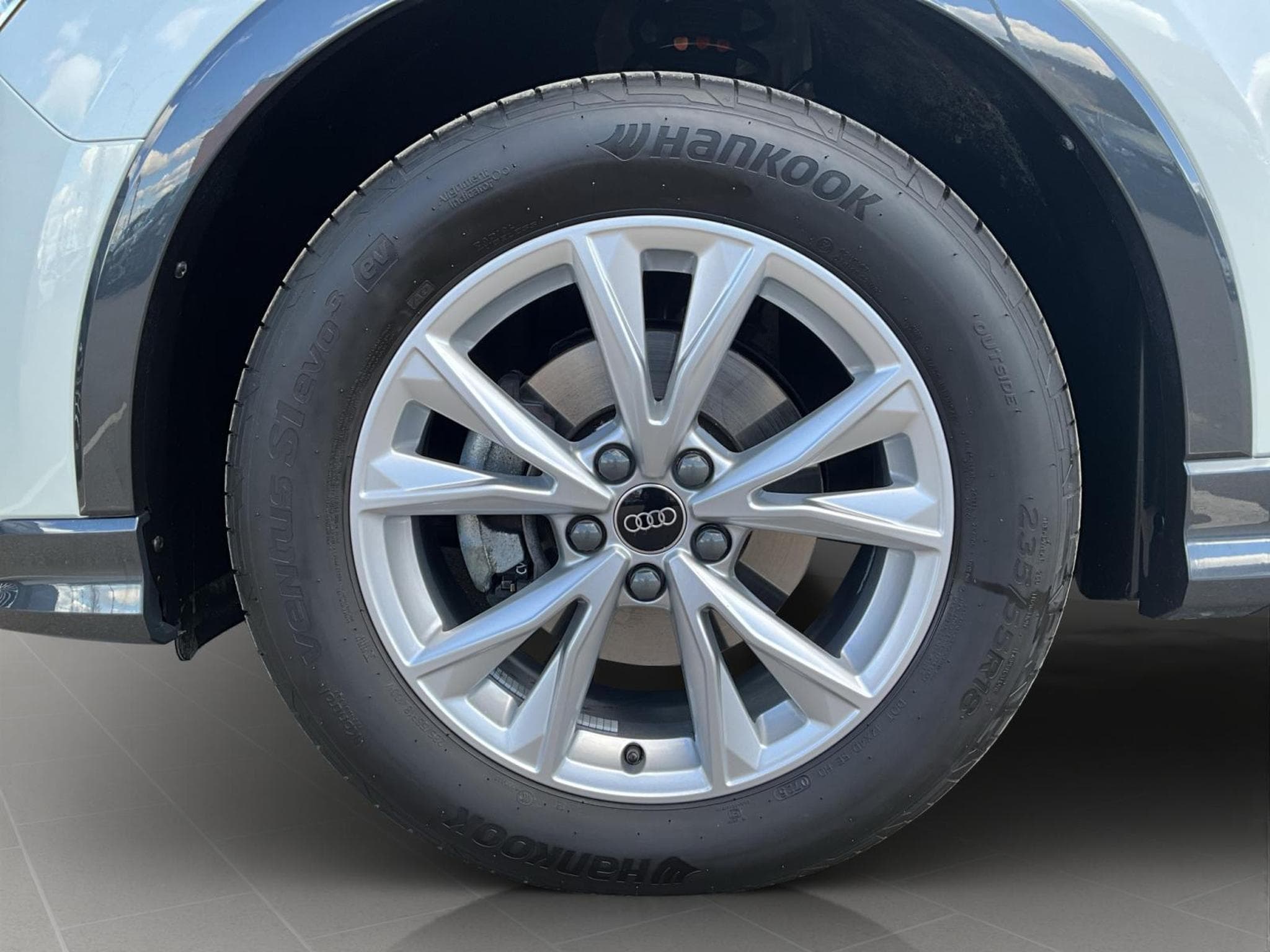 Audi Q3 SB+S-Line+35TFSI+S-Tronic (2025) - Photo 9