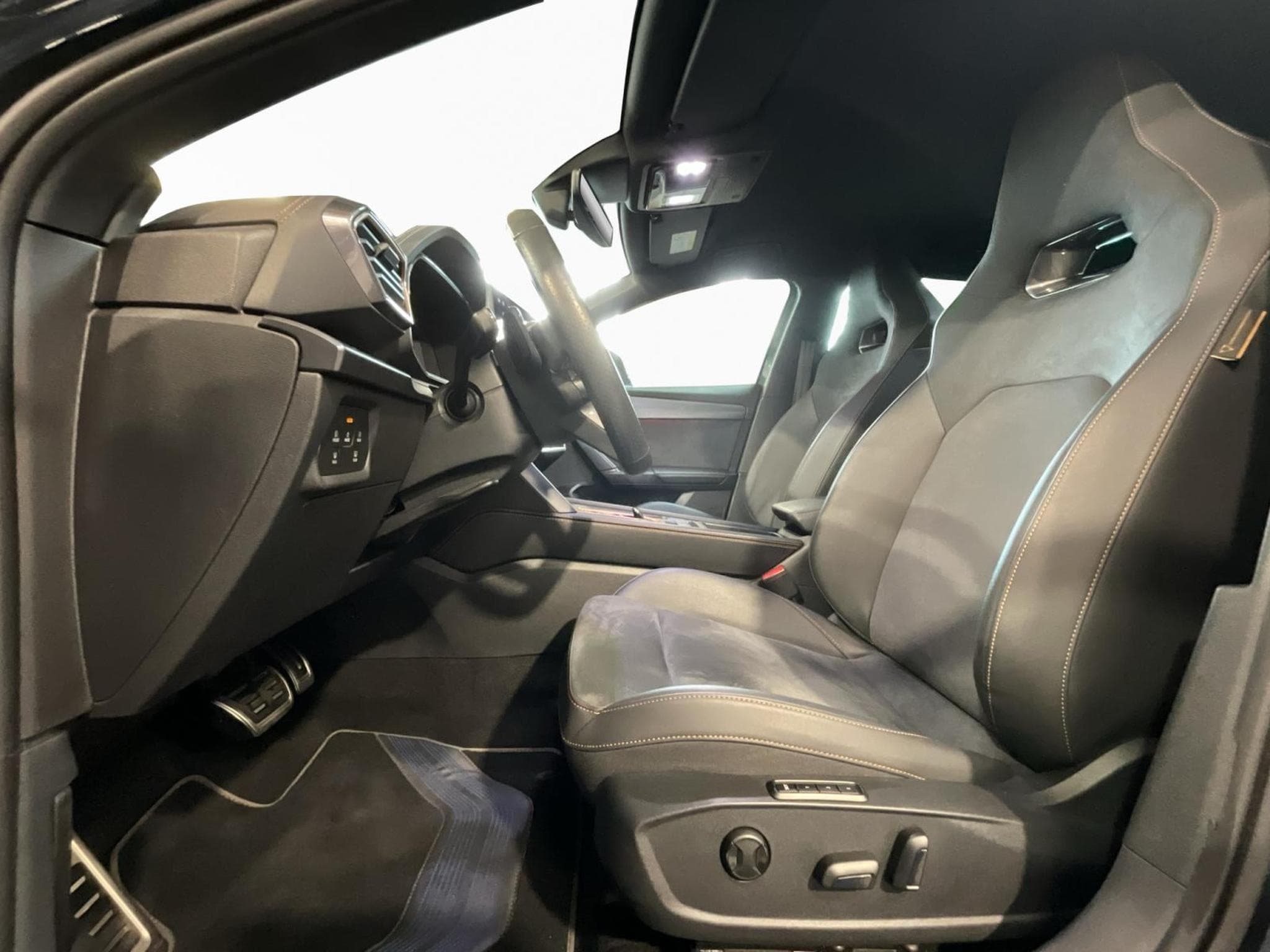 Cupra Leon ST+DSG+Pure-Perf.+Int.Drive (2025) - Photo 9