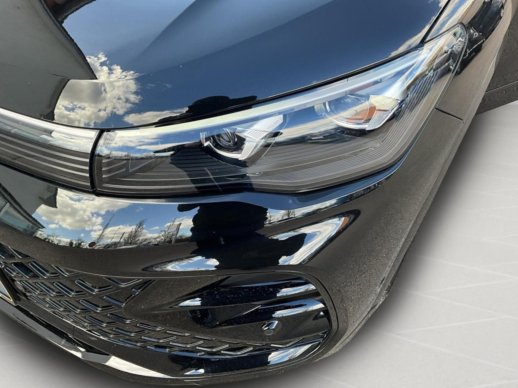 VW Tiguan R-Line+DSG+4M+Black-Style+Pano+AHK (2025) - Foto 18