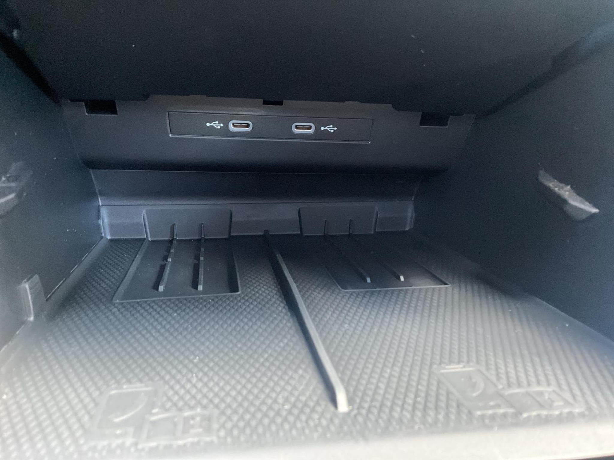 VW Tiguan R-Line+DSG+4M+Black-Style+Pano+AHK (2025) - Foto 20