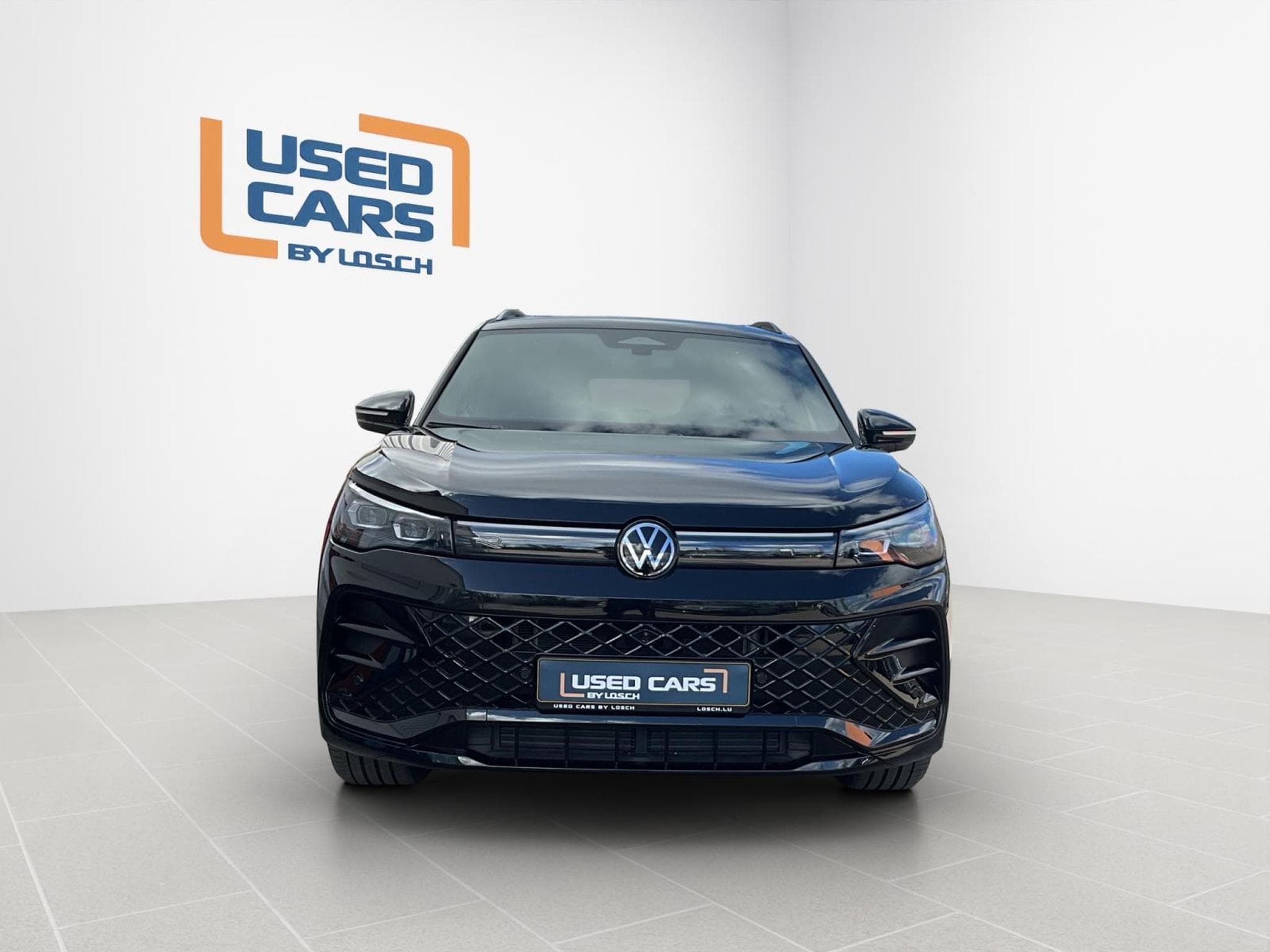 VW Tiguan R-Line+DSG+4M+Black-Style+Pano+AHK (2025) - Foto 3