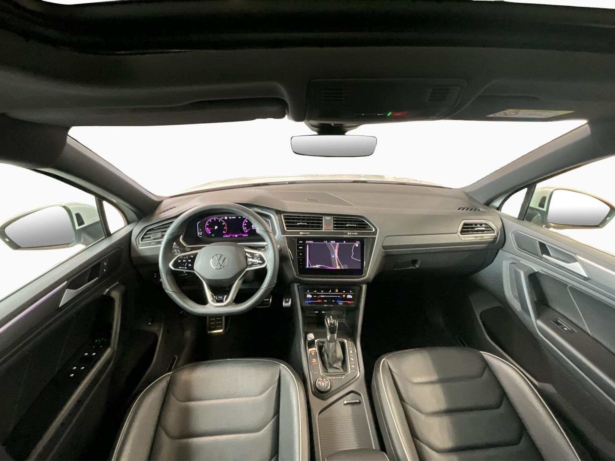 VW Tiguan R-Line+DSG+4M+Navi+Pano (2021) - Foto 2