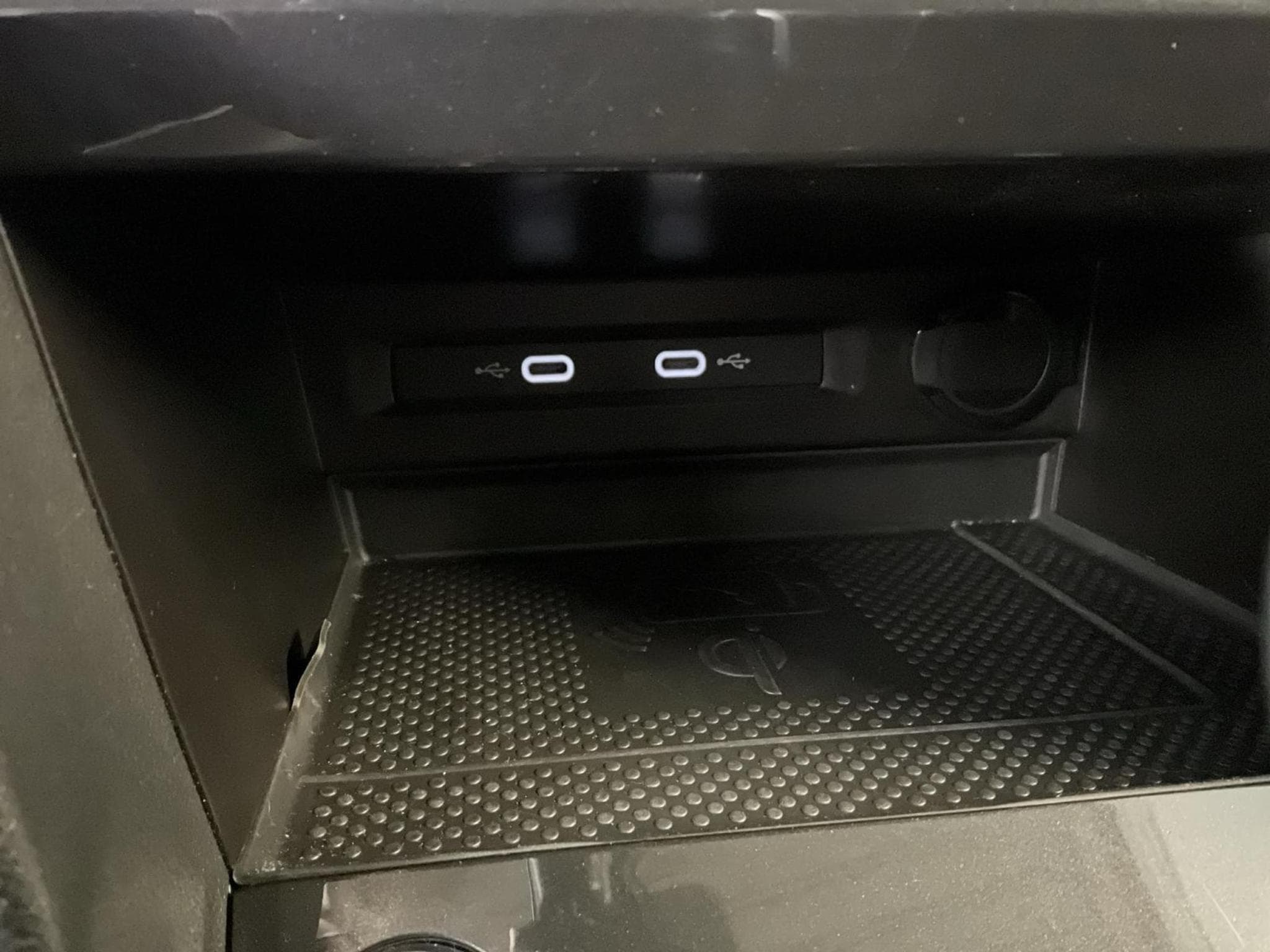 VW Tiguan R-Line+DSG+4M+Navi+Pano (2021) - Foto 21