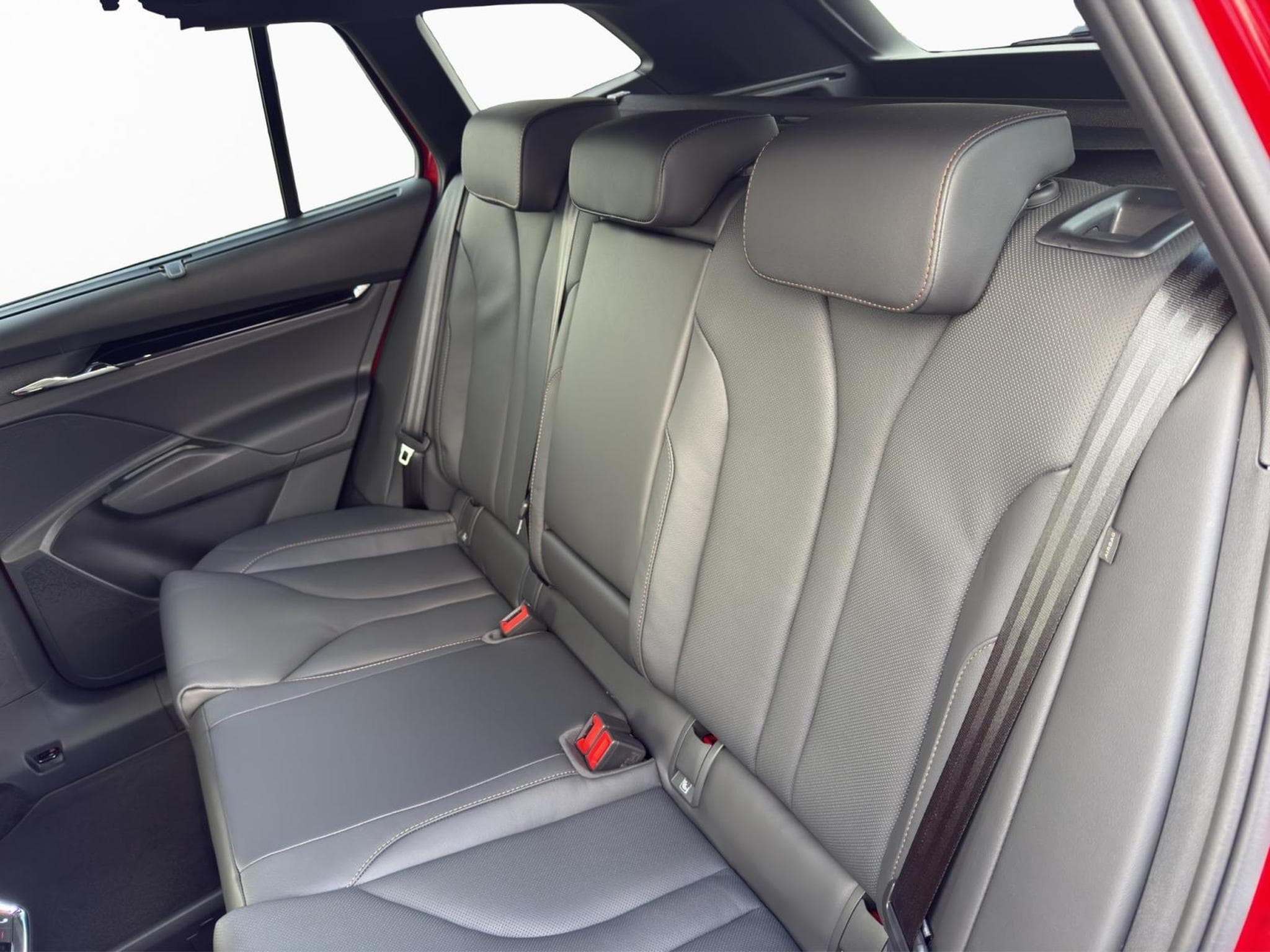 Skoda Enyaq 85X L&K (2025) - Photo 14