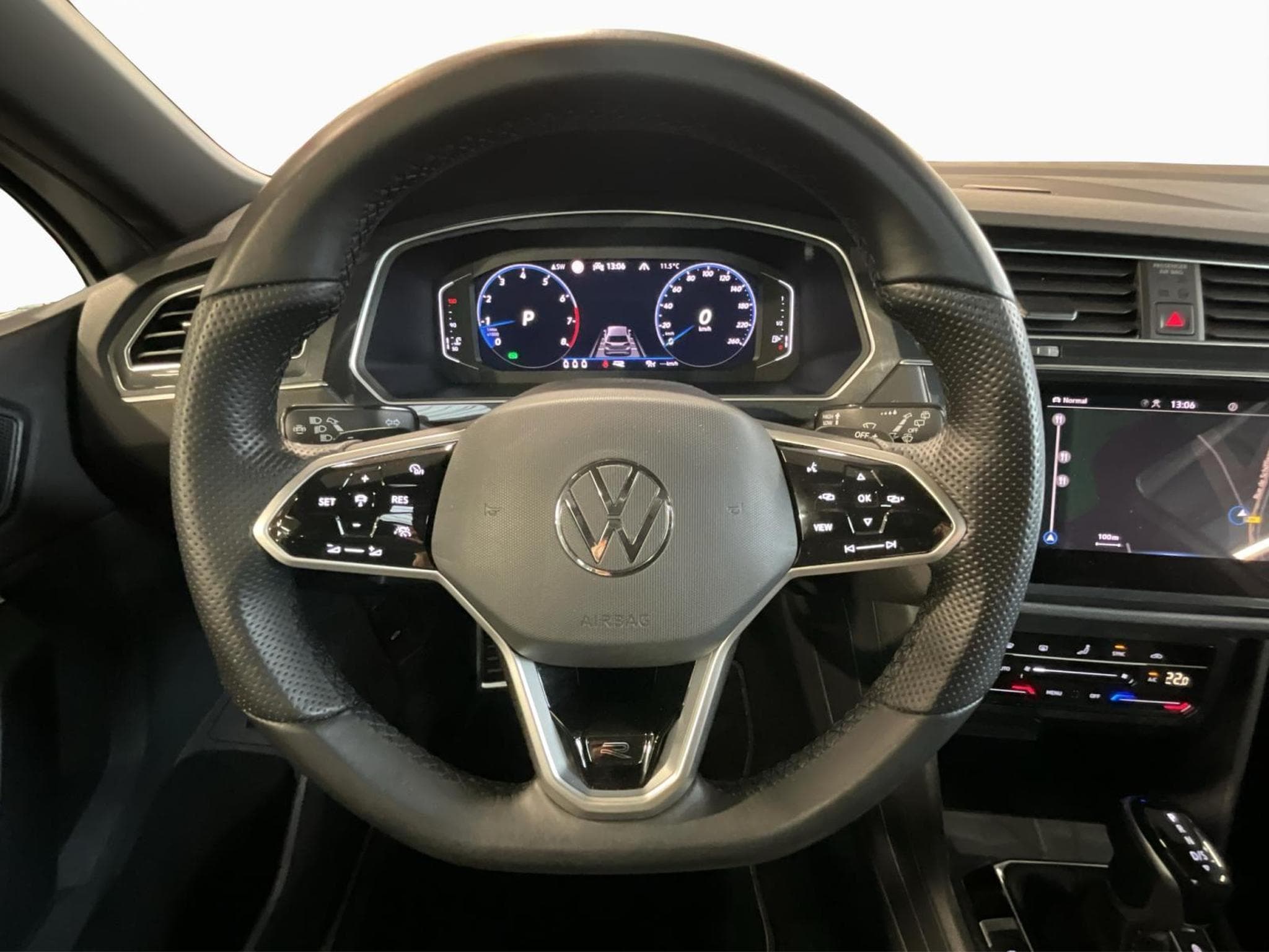 VW Tiguan R-Line+DSG+4M+Pano+MatrixLed (2021) - Foto 10